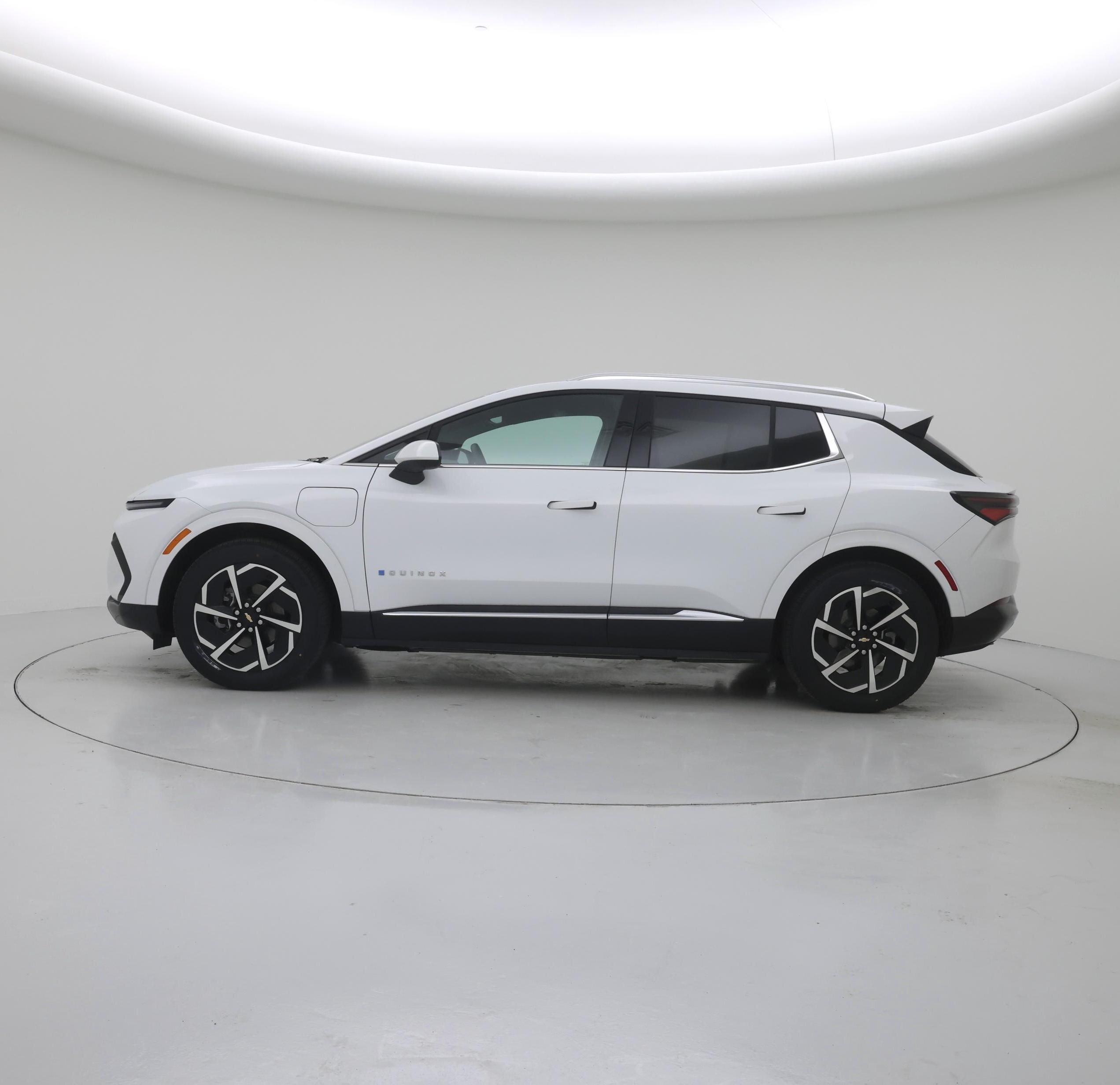 Thumbnail: 2025 Chevrolet Equinox - 3