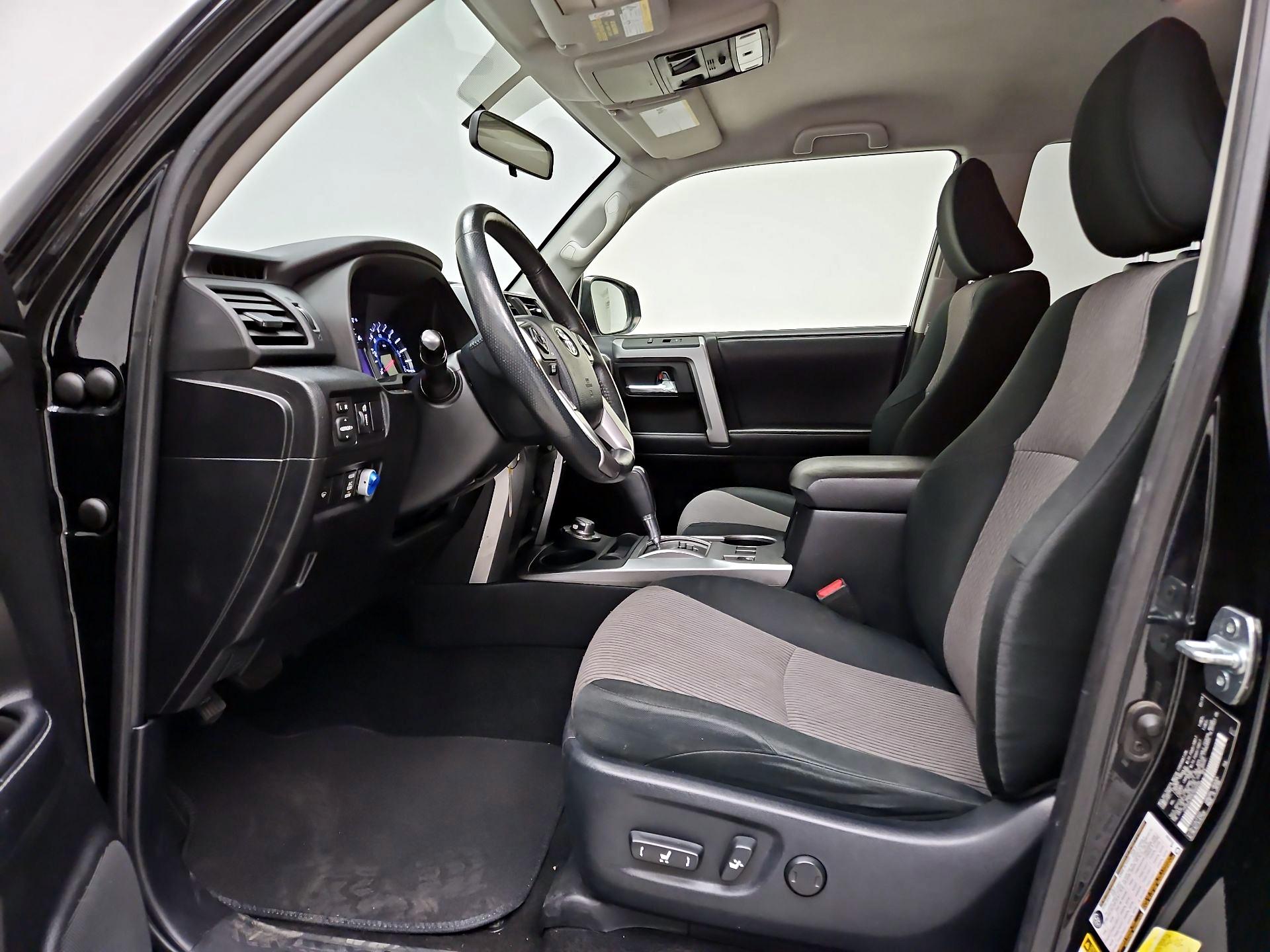 Thumbnail: 2019 Toyota 4Runner - 11