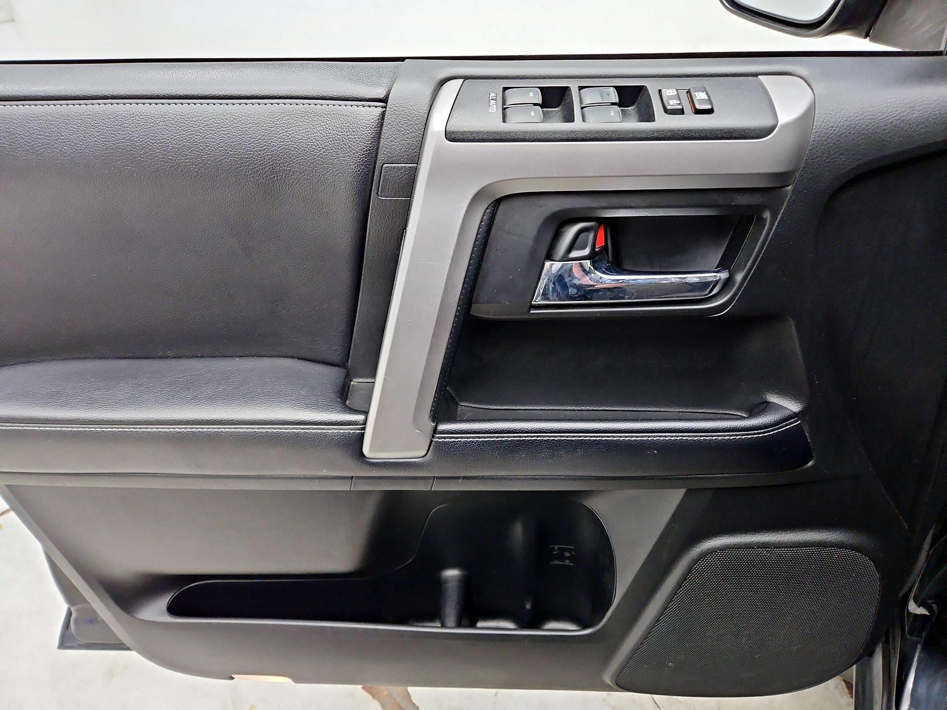 Thumbnail: 2019 Toyota 4Runner - 12