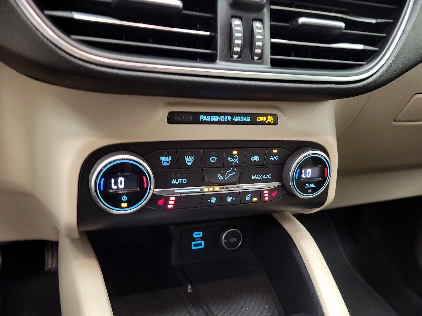 2020 Ford Escape Titanium - Photo 18