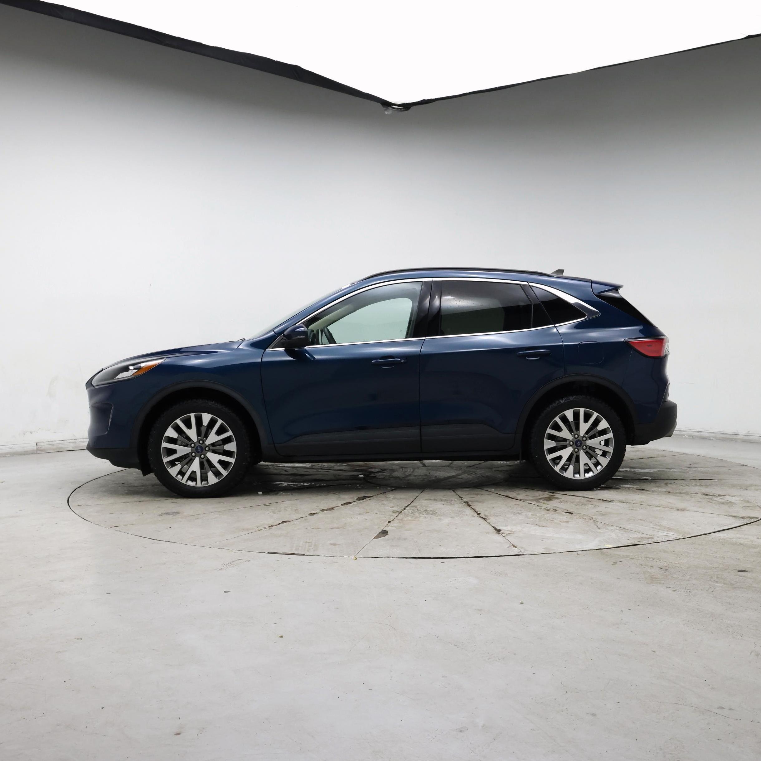 Thumbnail: 2020 Ford Escape - 3