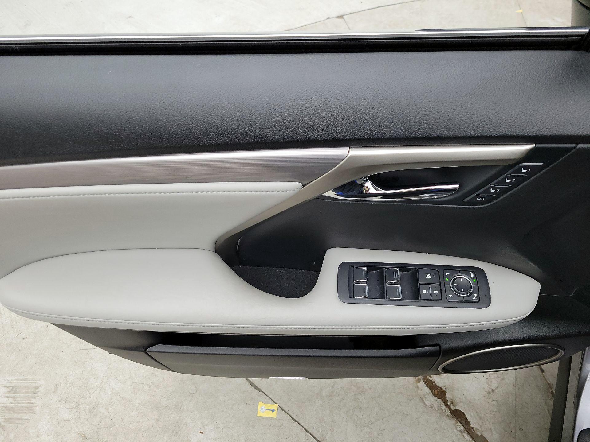 Thumbnail: 2016 Lexus RX - 12