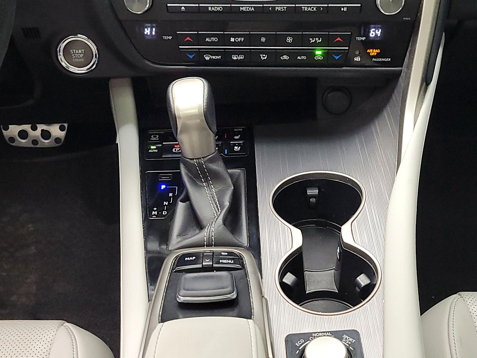 Thumbnail: 2016 Lexus RX - 18