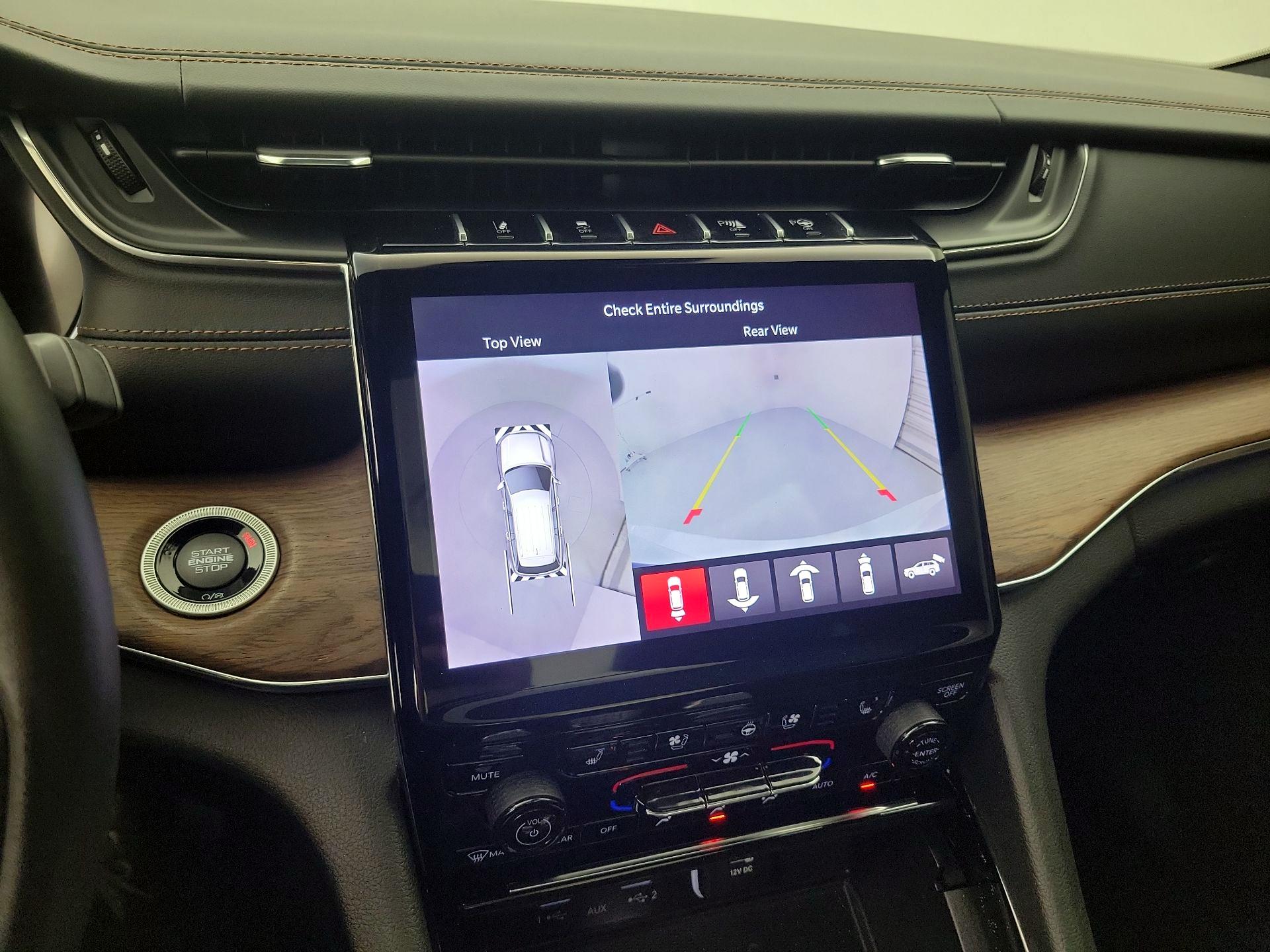 Thumbnail: 2023 Jeep Grand Cherokee L - 15