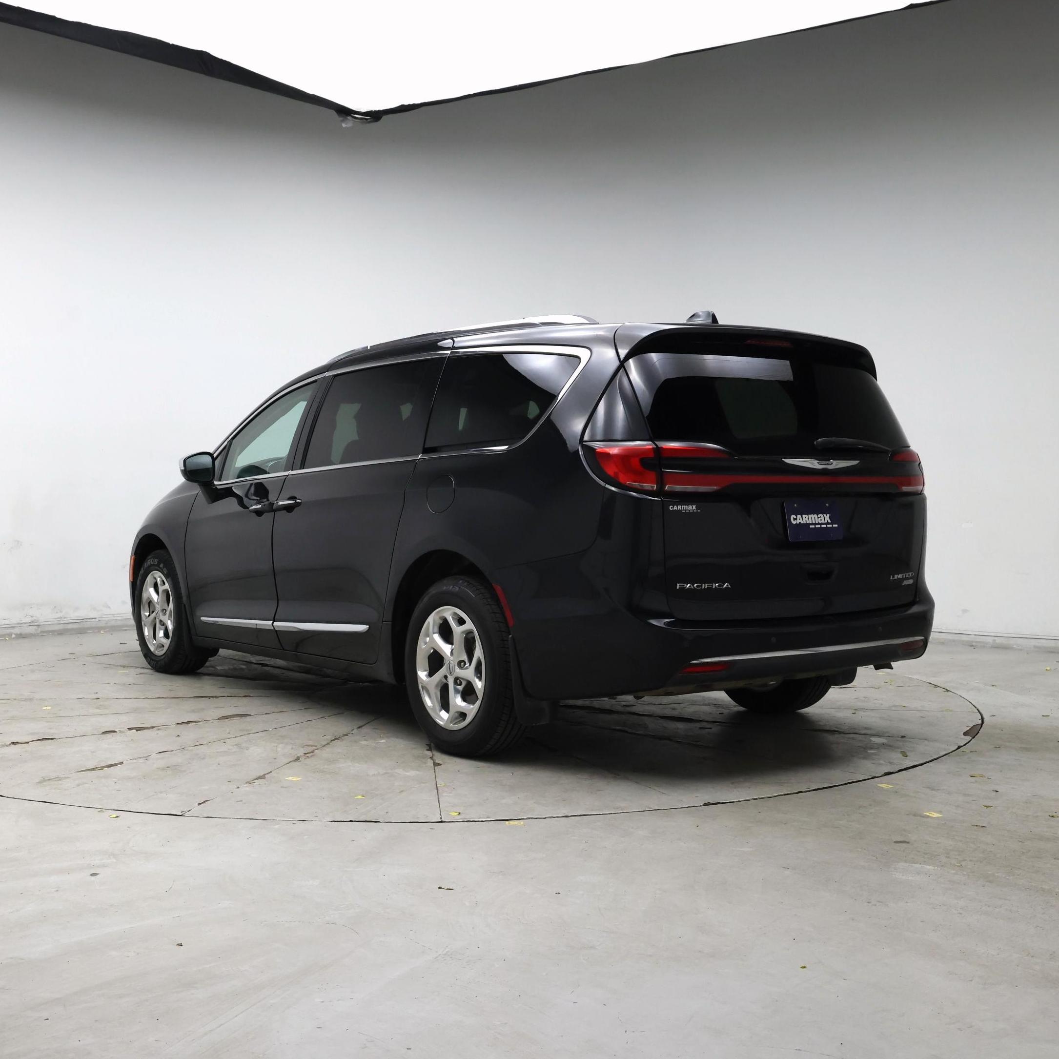 Thumbnail: 2021 Chrysler Pacifica - 2