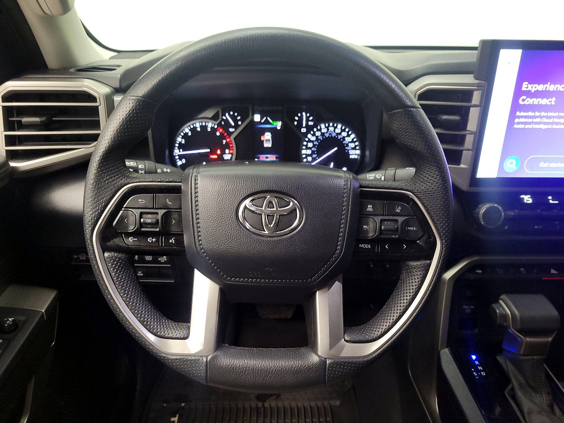 Thumbnail: 2022 Toyota Tundra - 10