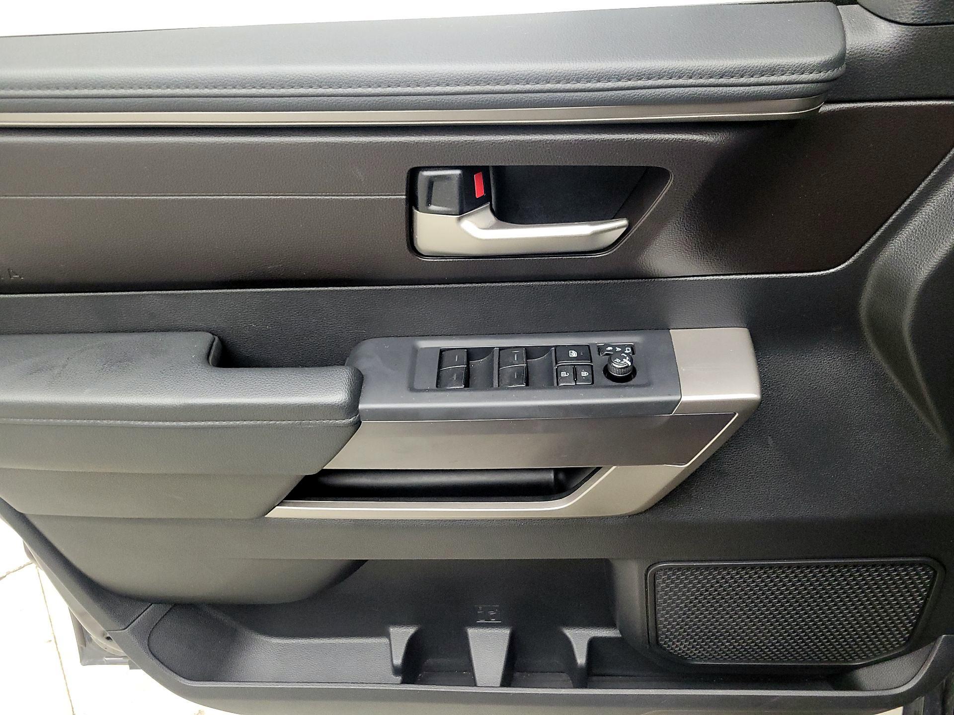 Thumbnail: 2022 Toyota Tundra - 12