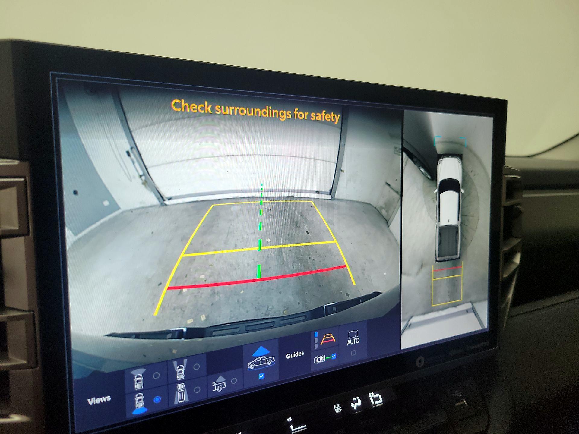 Thumbnail: 2022 Toyota Tundra - 14