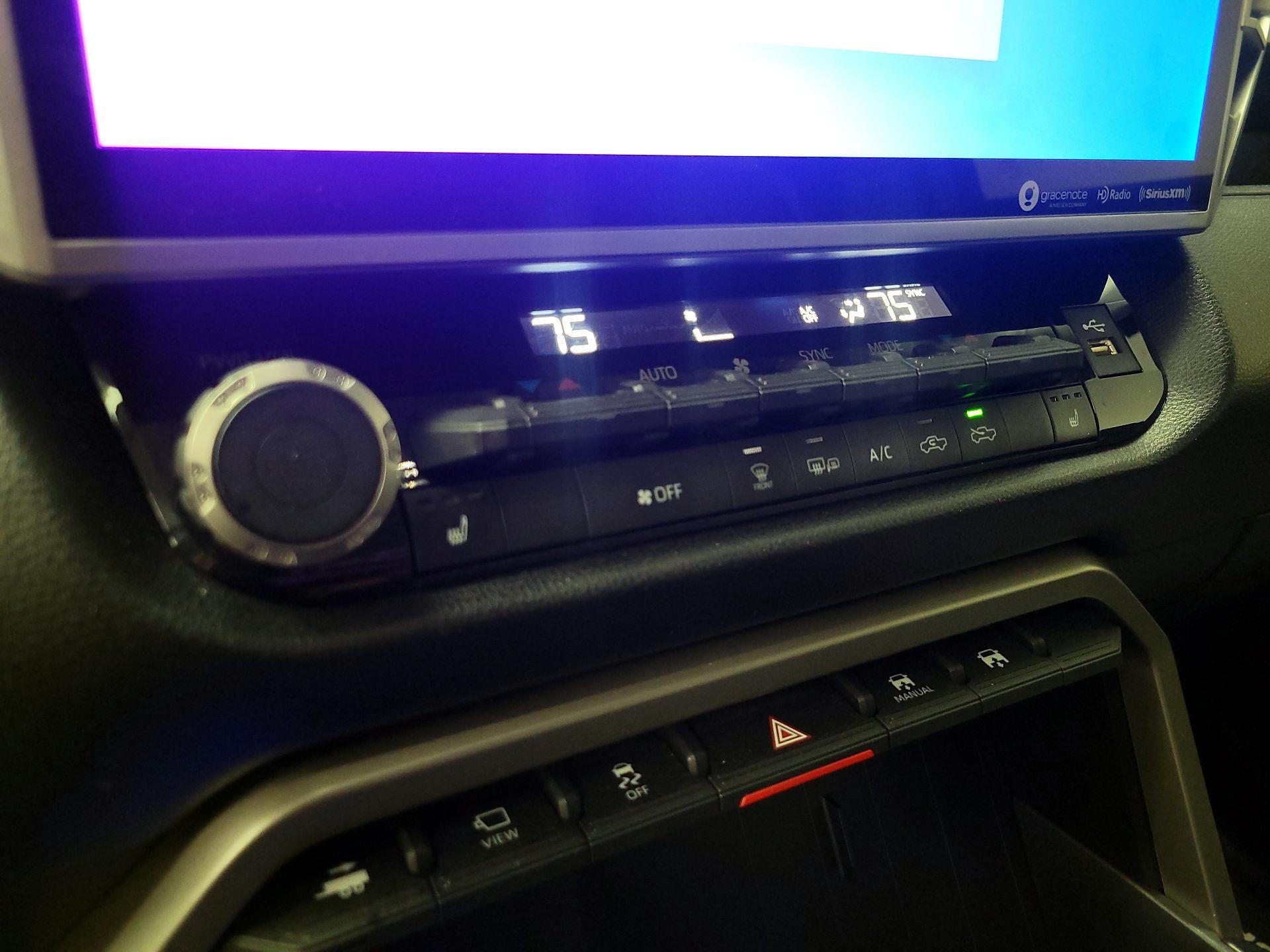 Thumbnail: 2022 Toyota Tundra - 16