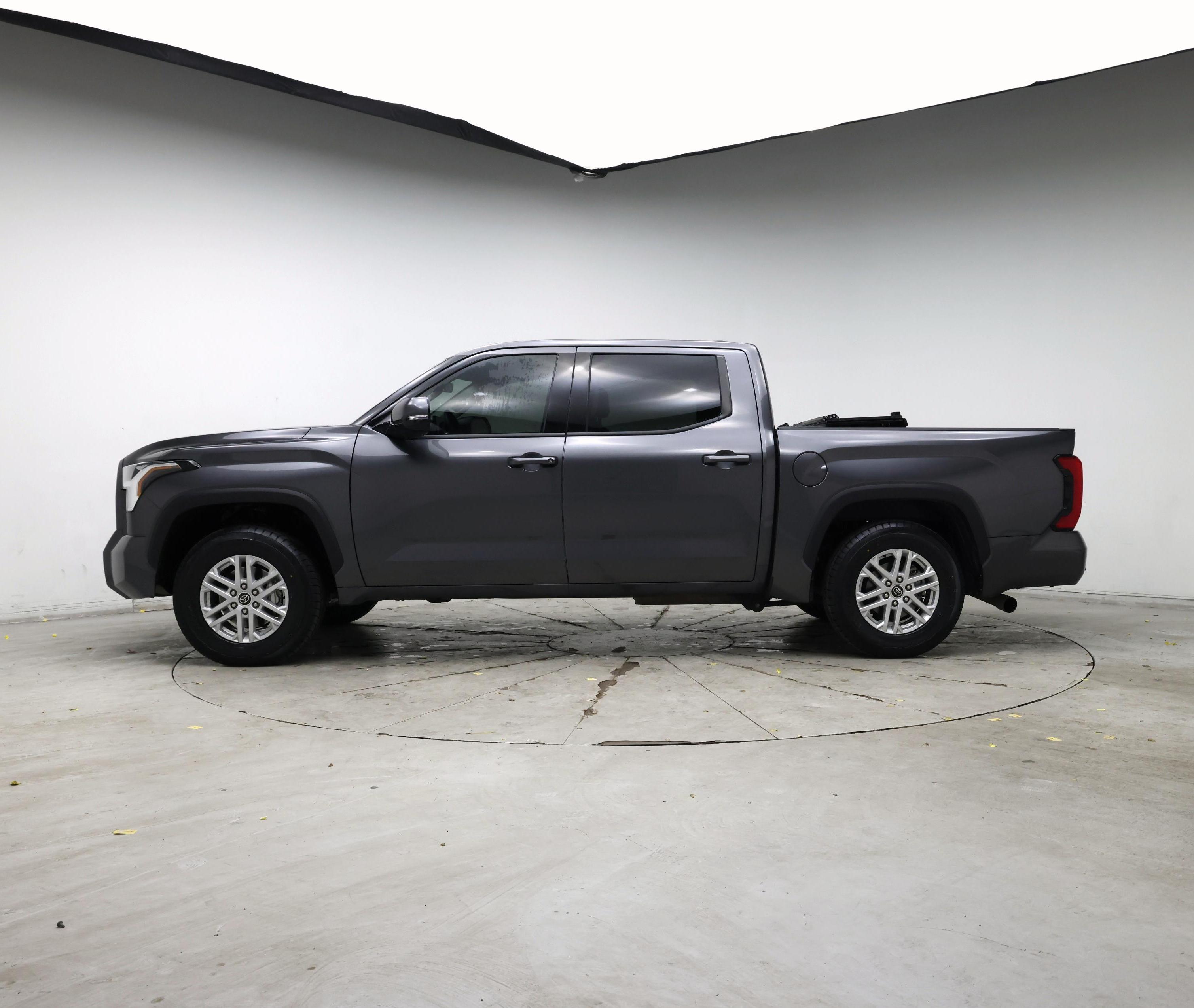 Thumbnail: 2022 Toyota Tundra - 3