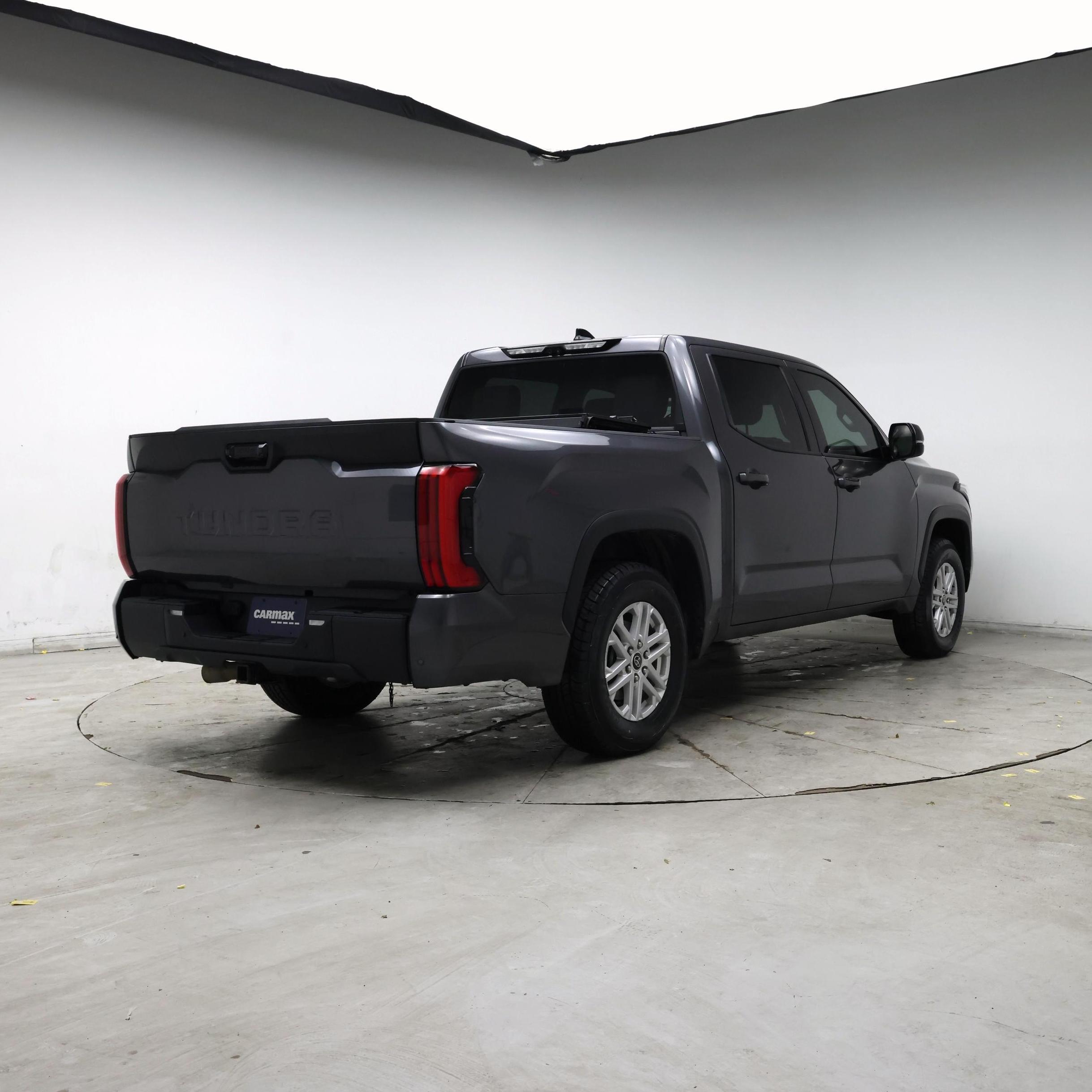 Thumbnail: 2022 Toyota Tundra - 8