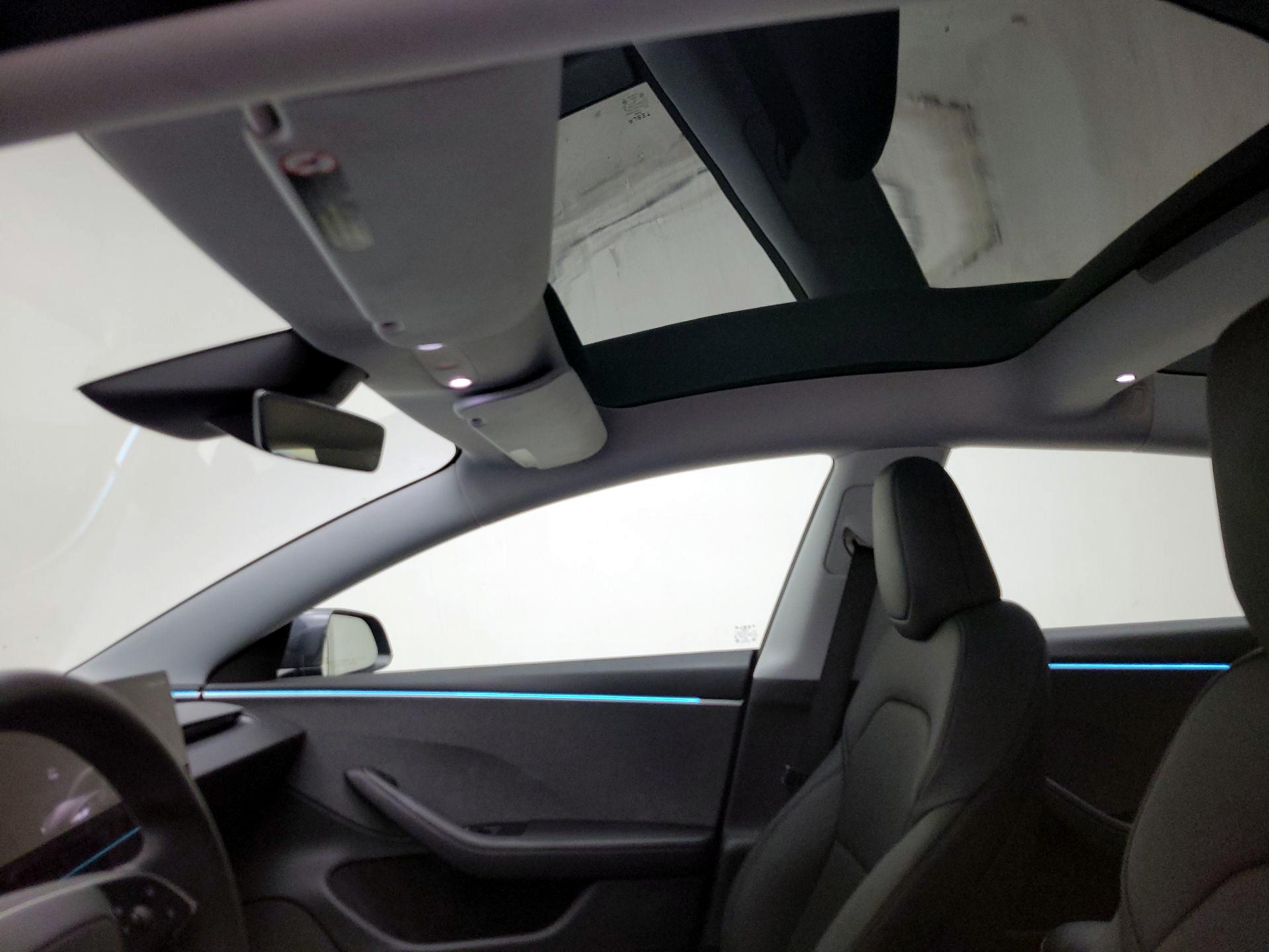 Thumbnail: 2025 Tesla Model 3 - 18