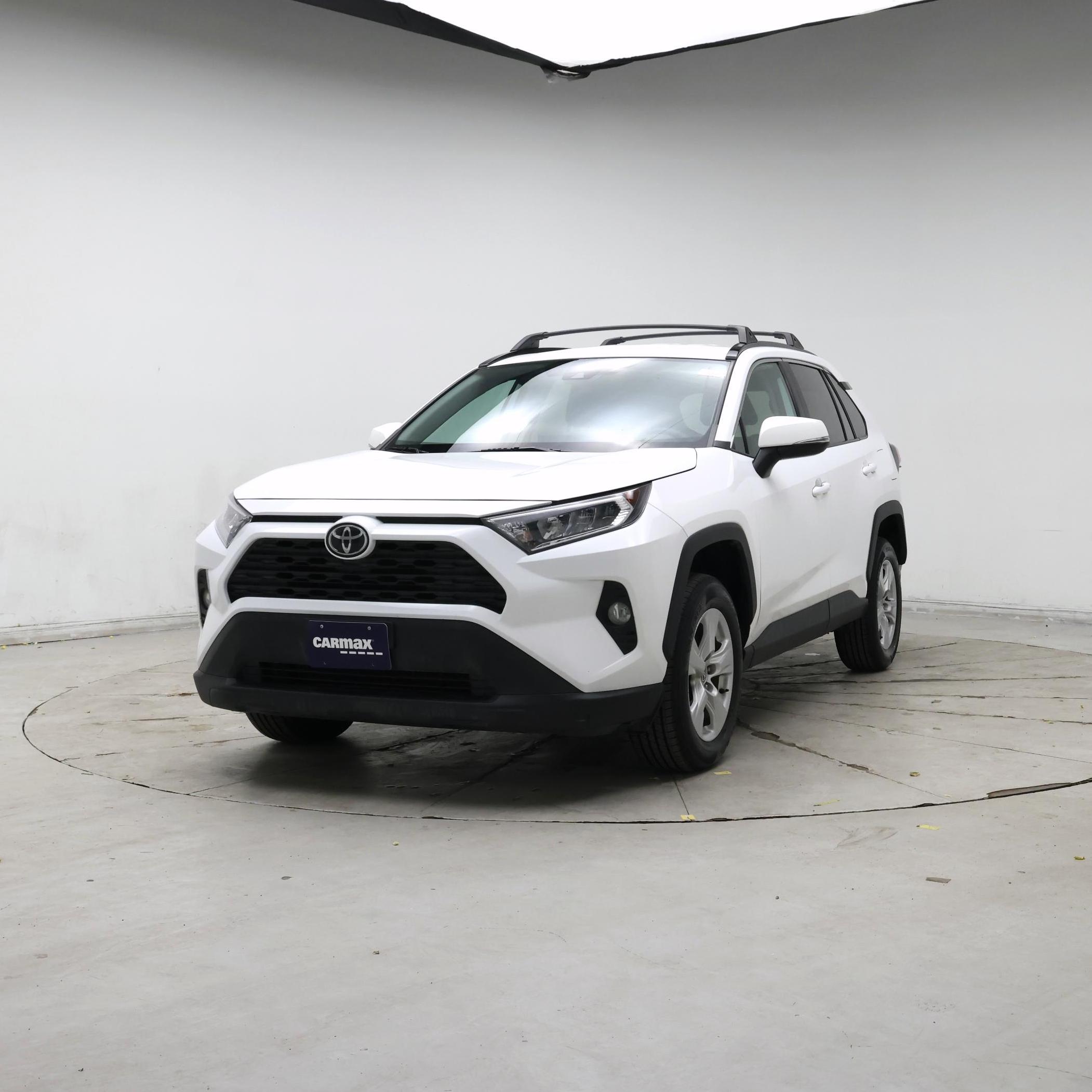 Thumbnail: 2021 Toyota RAV4 - 4