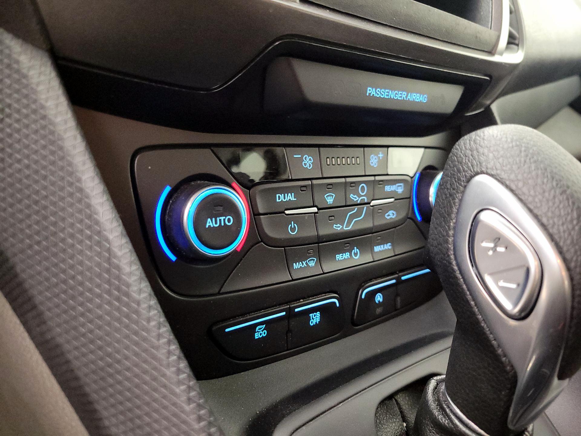 Thumbnail: 2022 Ford Transit Series - 16