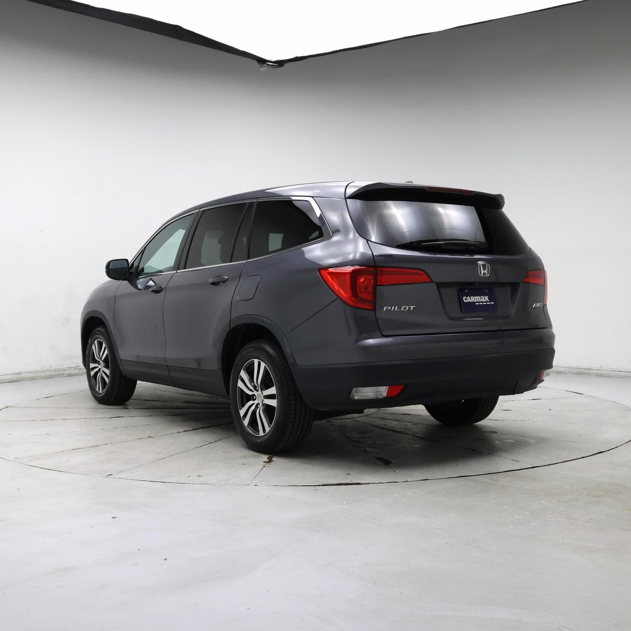 Thumbnail: 2016 Honda Pilot - 2