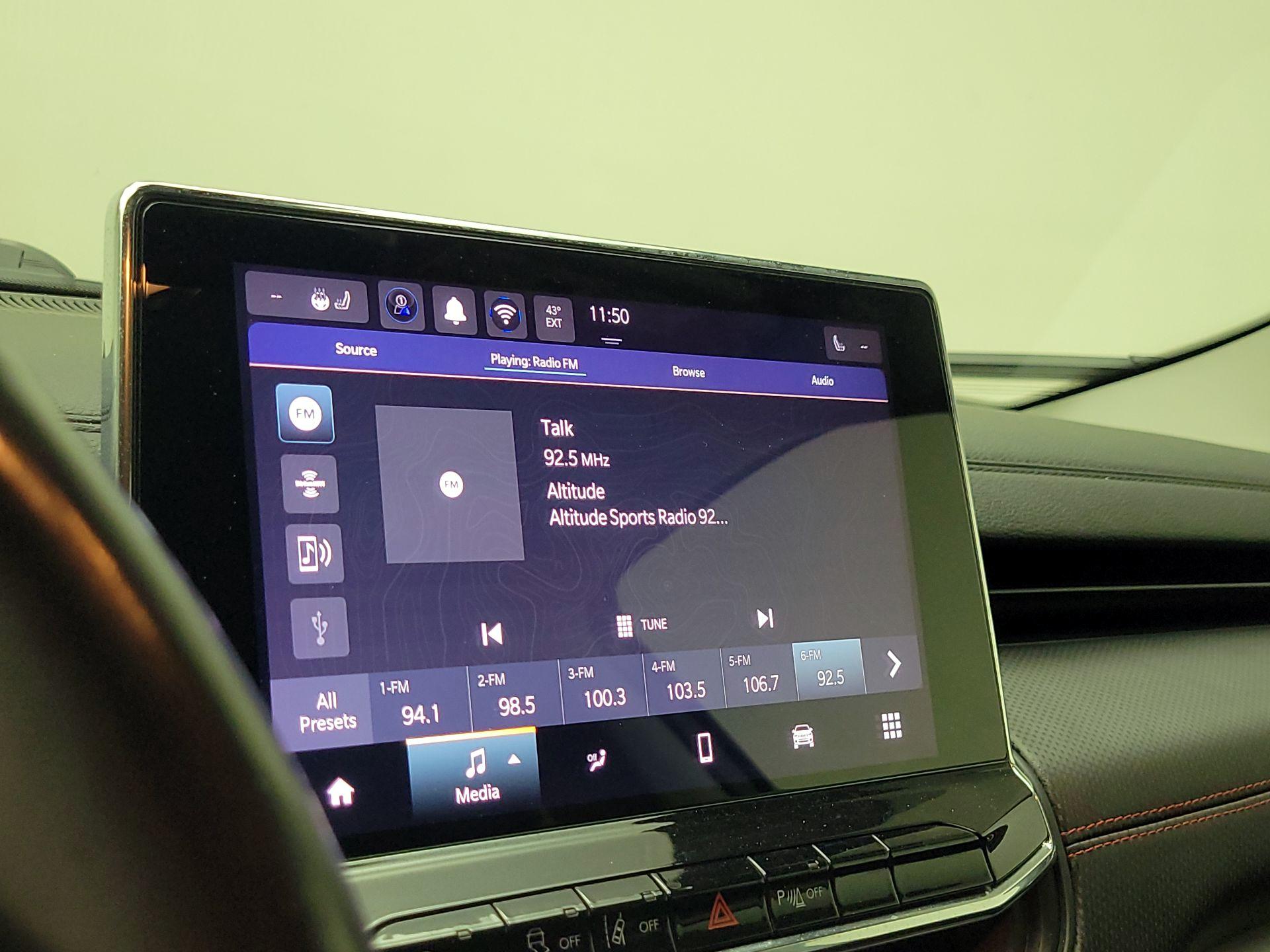 Thumbnail: 2022 Jeep Compass - 15