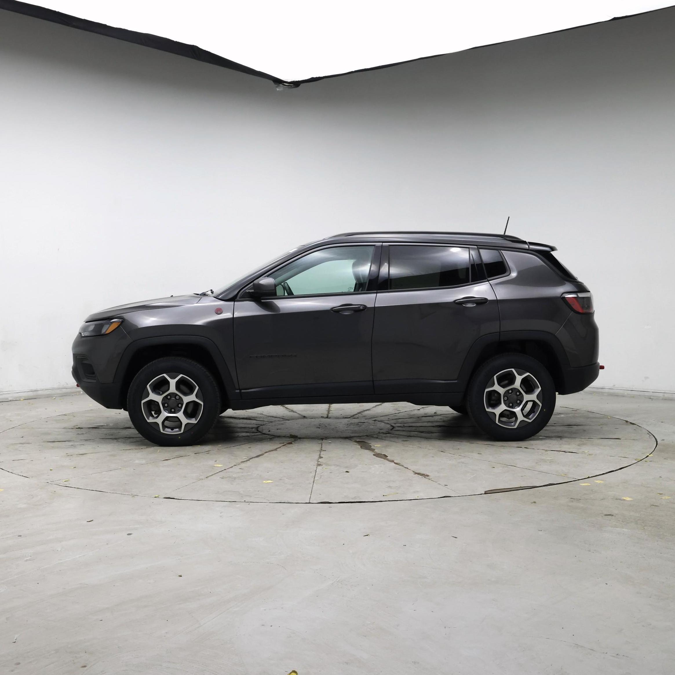 Thumbnail: 2022 Jeep Compass - 3