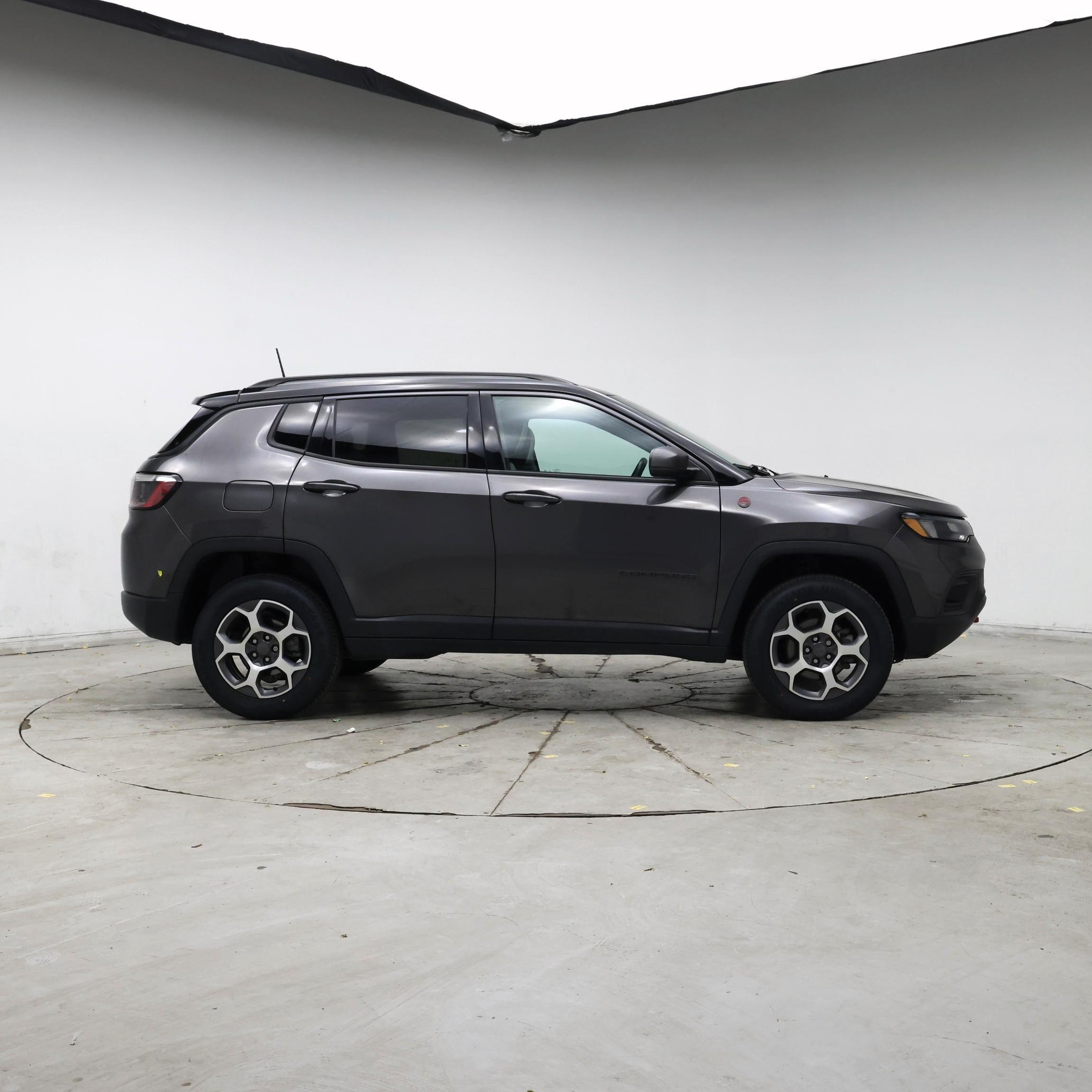 Thumbnail: 2022 Jeep Compass - 7