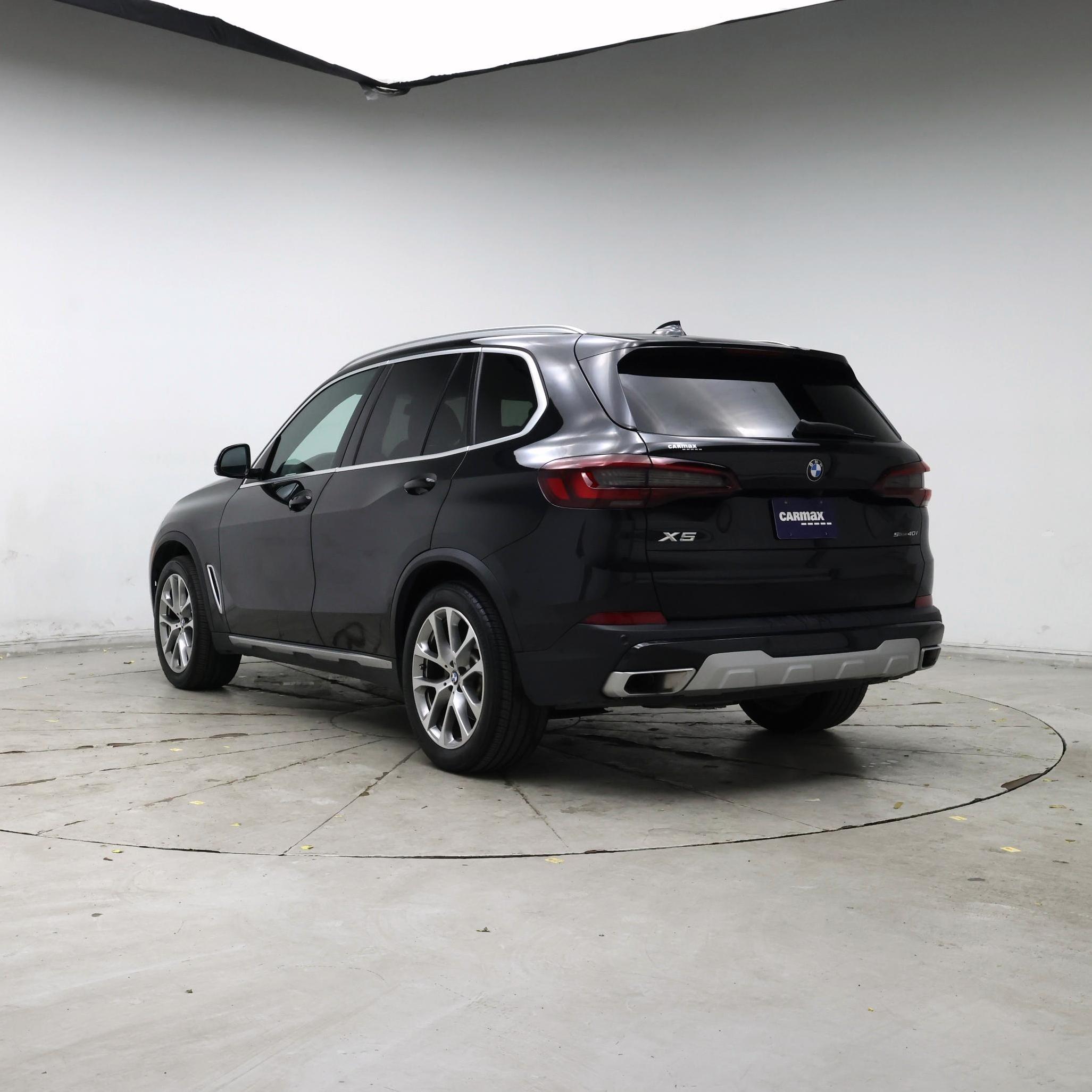 Thumbnail: 2023 BMW X5 - 2