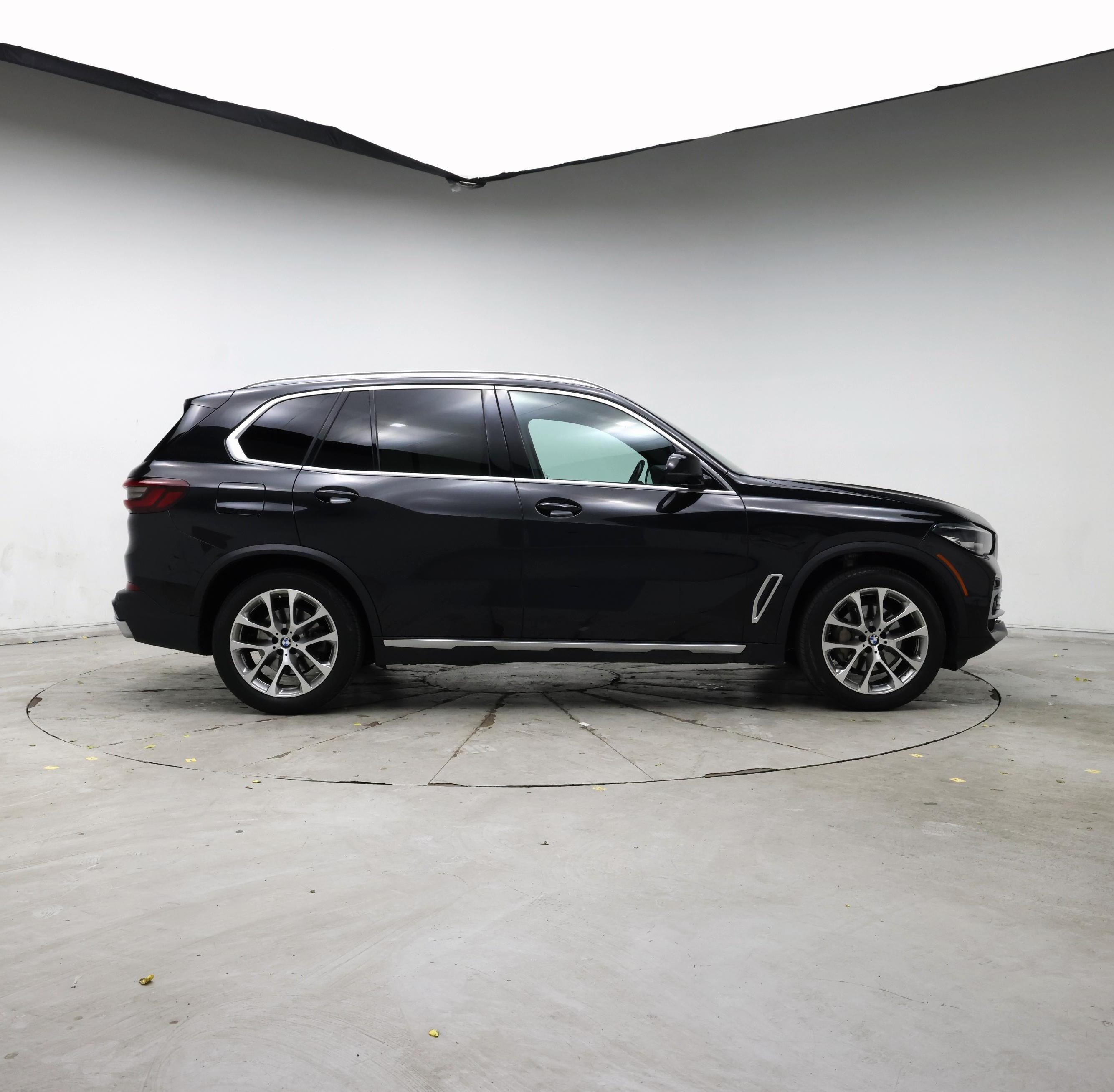 Thumbnail: 2023 BMW X5 - 7