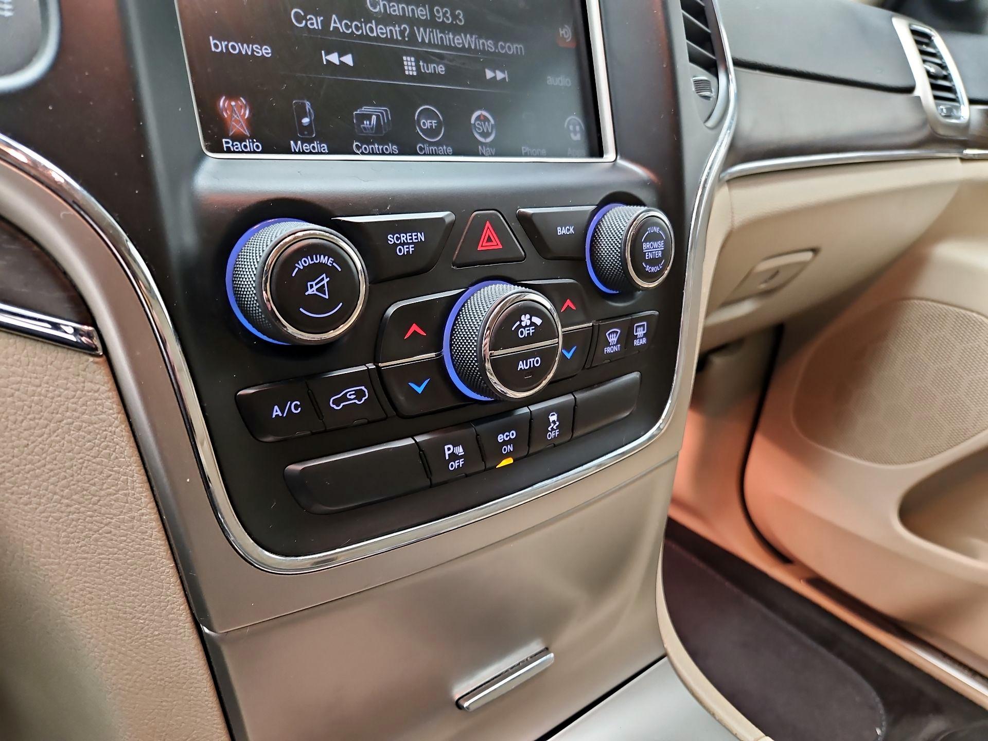 Thumbnail: 2014 Jeep Grand Cherokee - 16