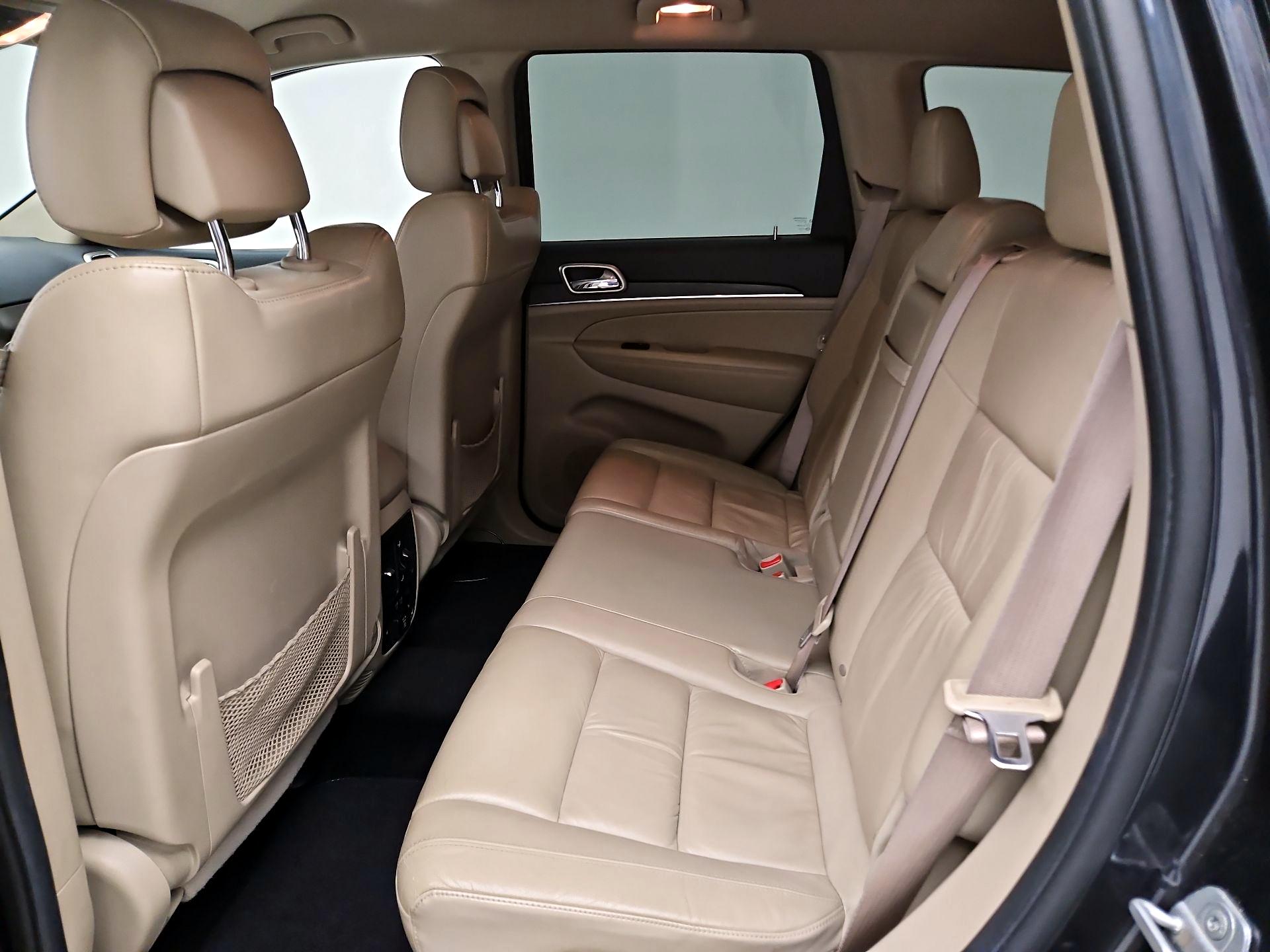 Thumbnail: 2014 Jeep Grand Cherokee - 19