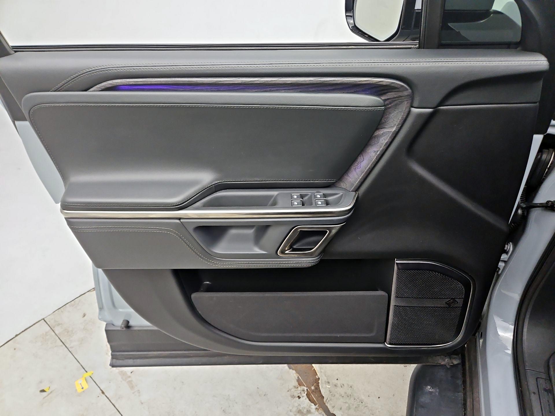 Thumbnail: 2023 Rivian R1S - 12