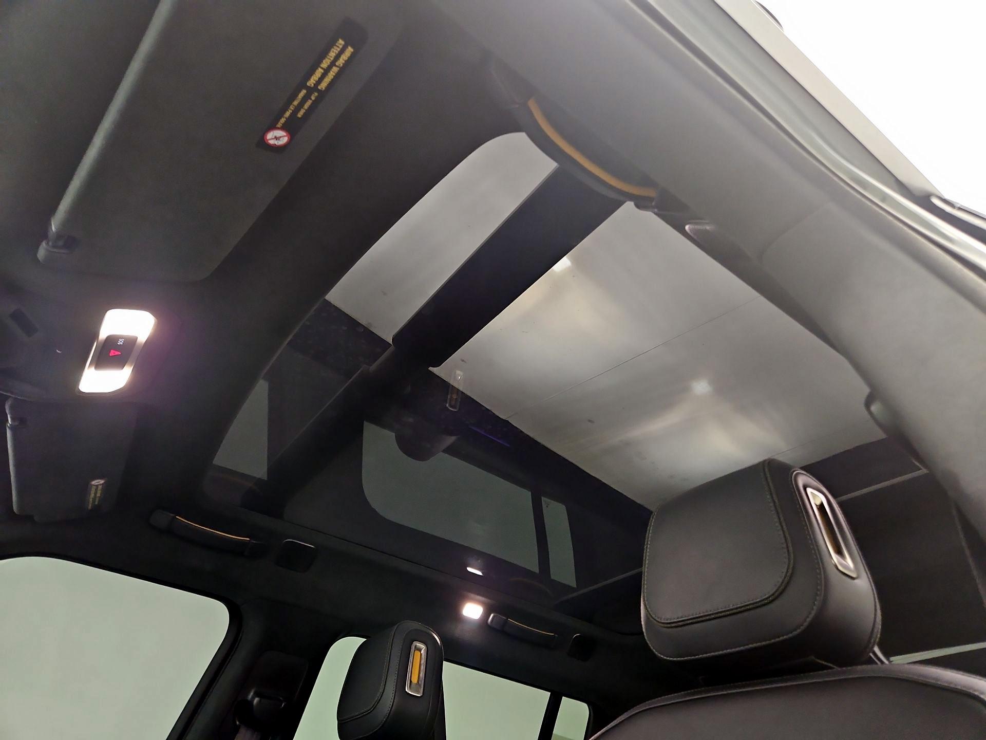 Thumbnail: 2023 Rivian R1S - 18