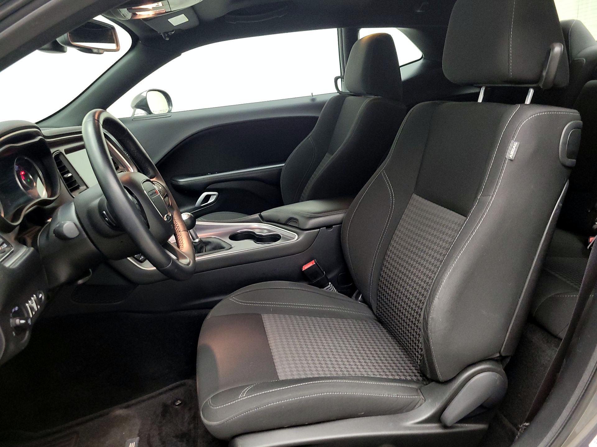 Thumbnail: 2015 Dodge Challenger - 11