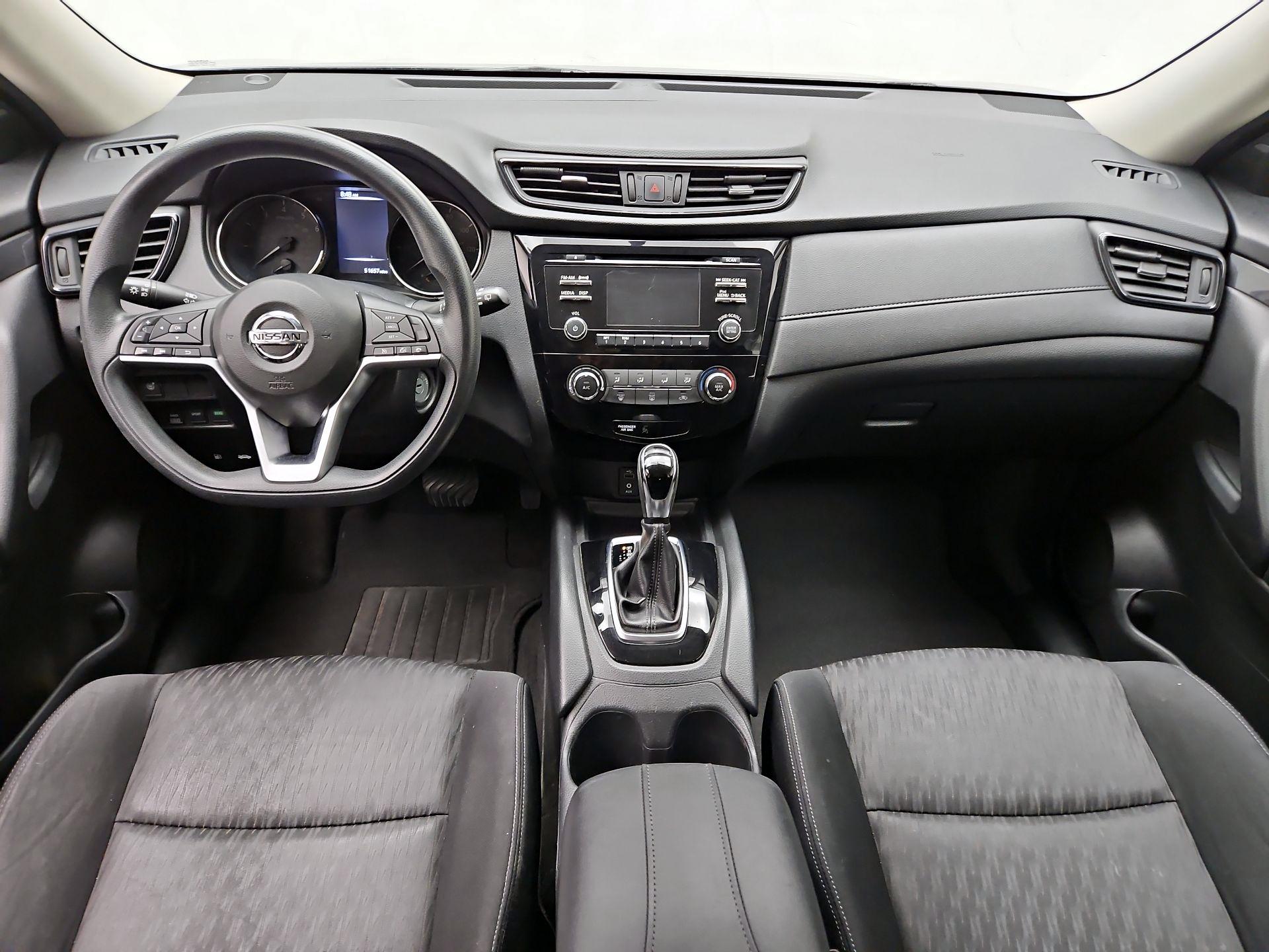 Thumbnail: 2017 Nissan Rogue - 9