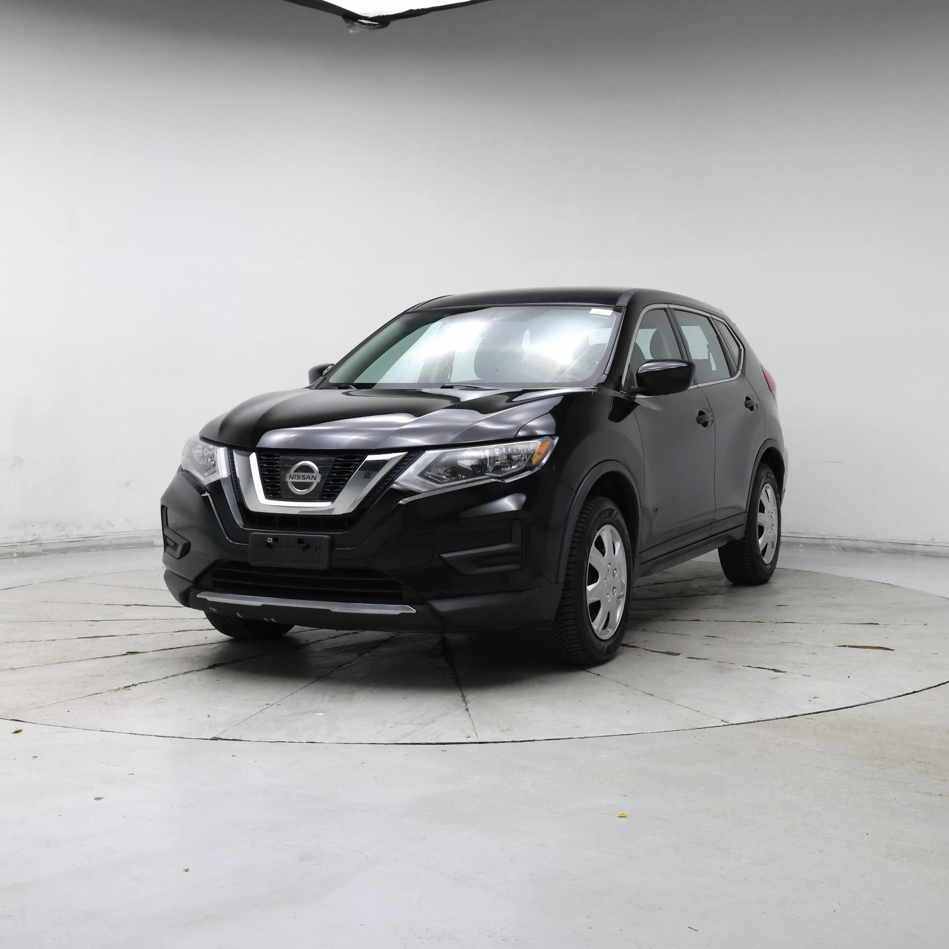 Thumbnail: 2017 Nissan Rogue - 4