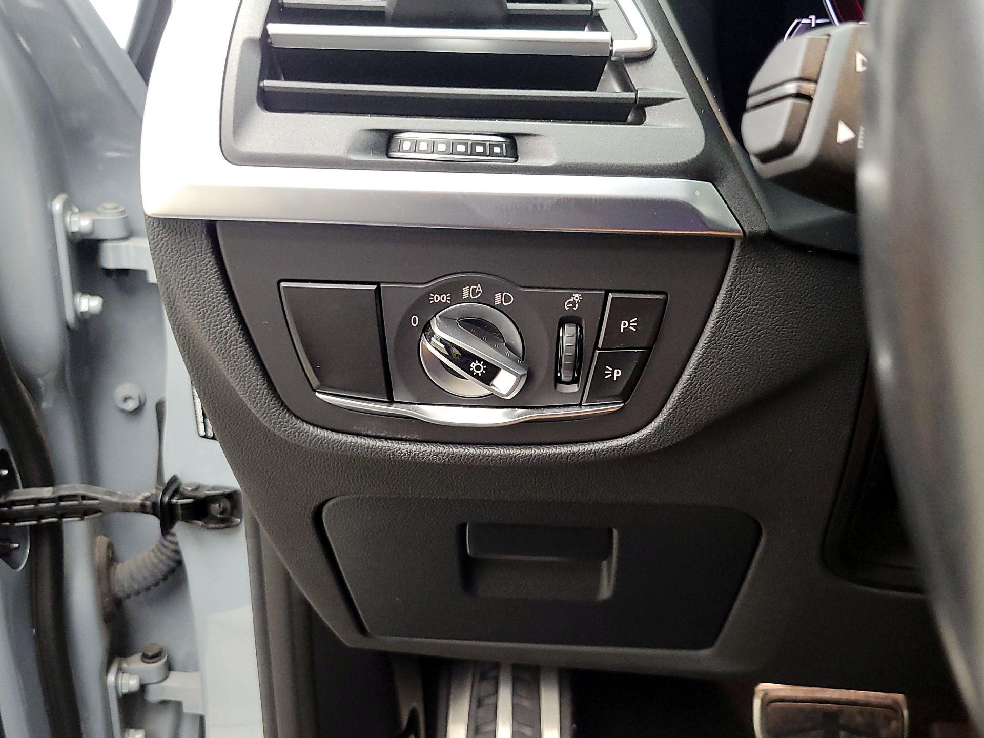 Thumbnail: 2024 BMW X3 - 13