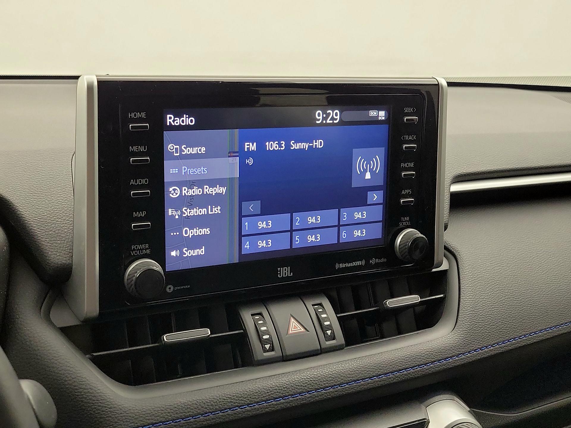 Thumbnail: 2020 Toyota RAV4 - 16