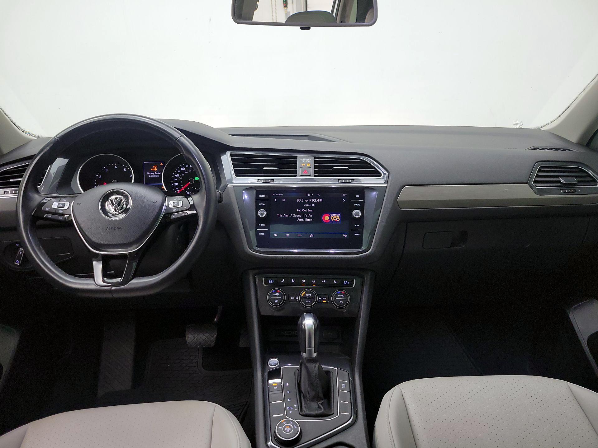 Thumbnail: 2019 Volkswagen Tiguan - 9