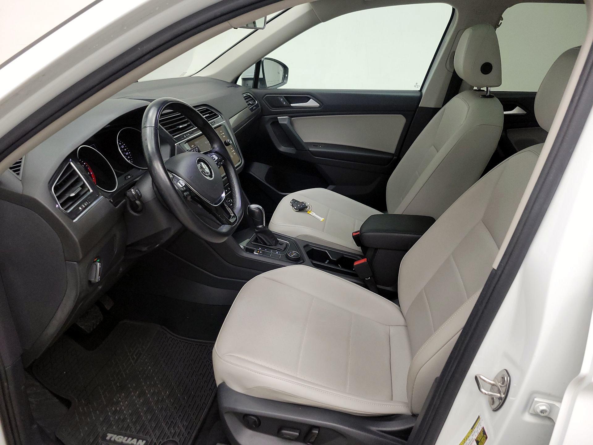 Thumbnail: 2019 Volkswagen Tiguan - 11