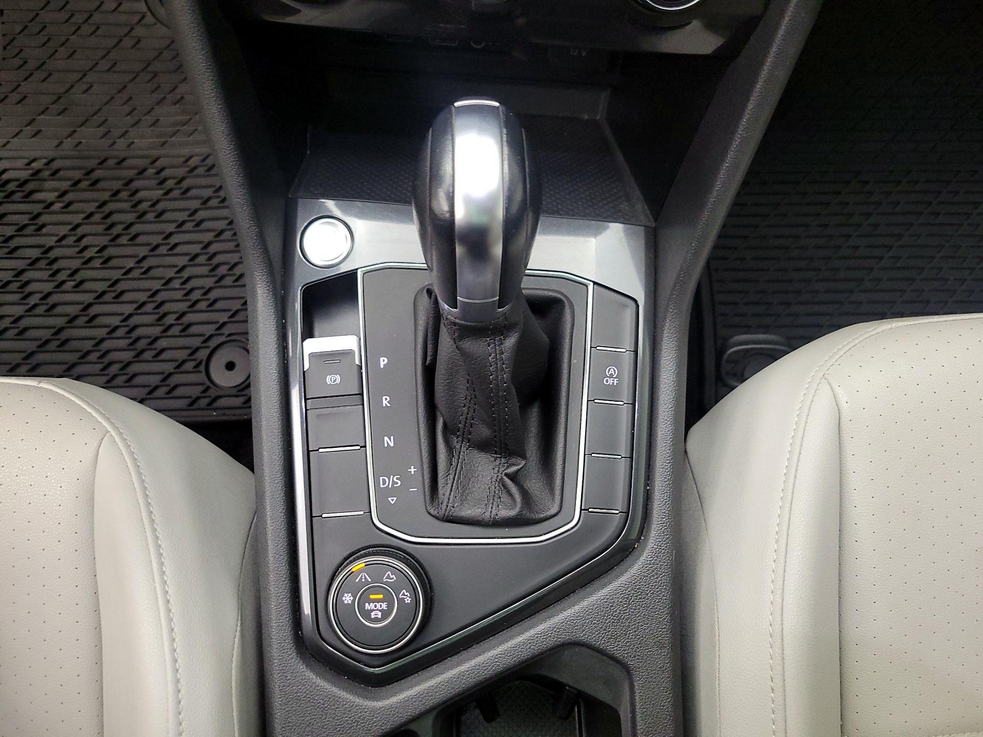 Thumbnail: 2019 Volkswagen Tiguan - 17