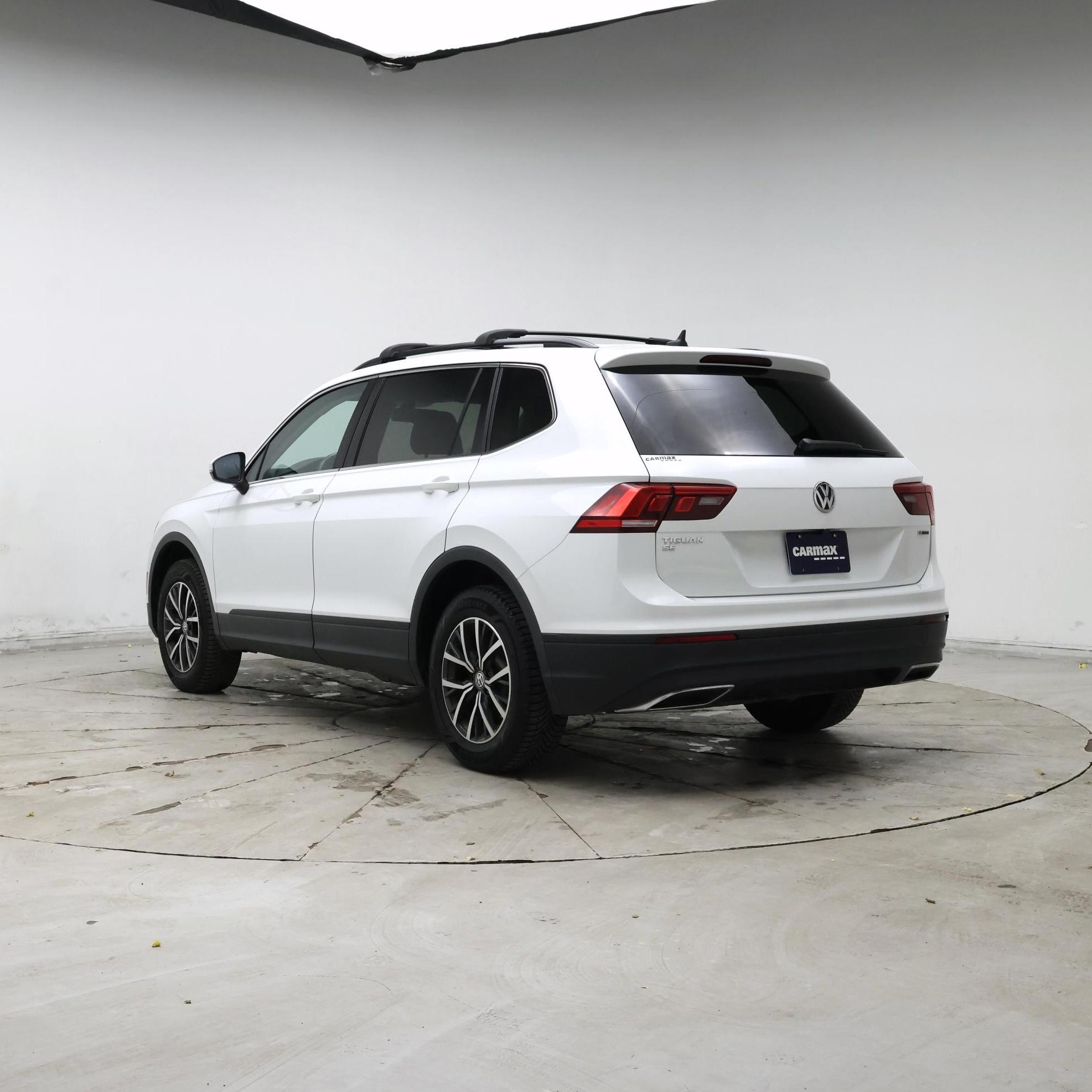 Thumbnail: 2019 Volkswagen Tiguan - 2