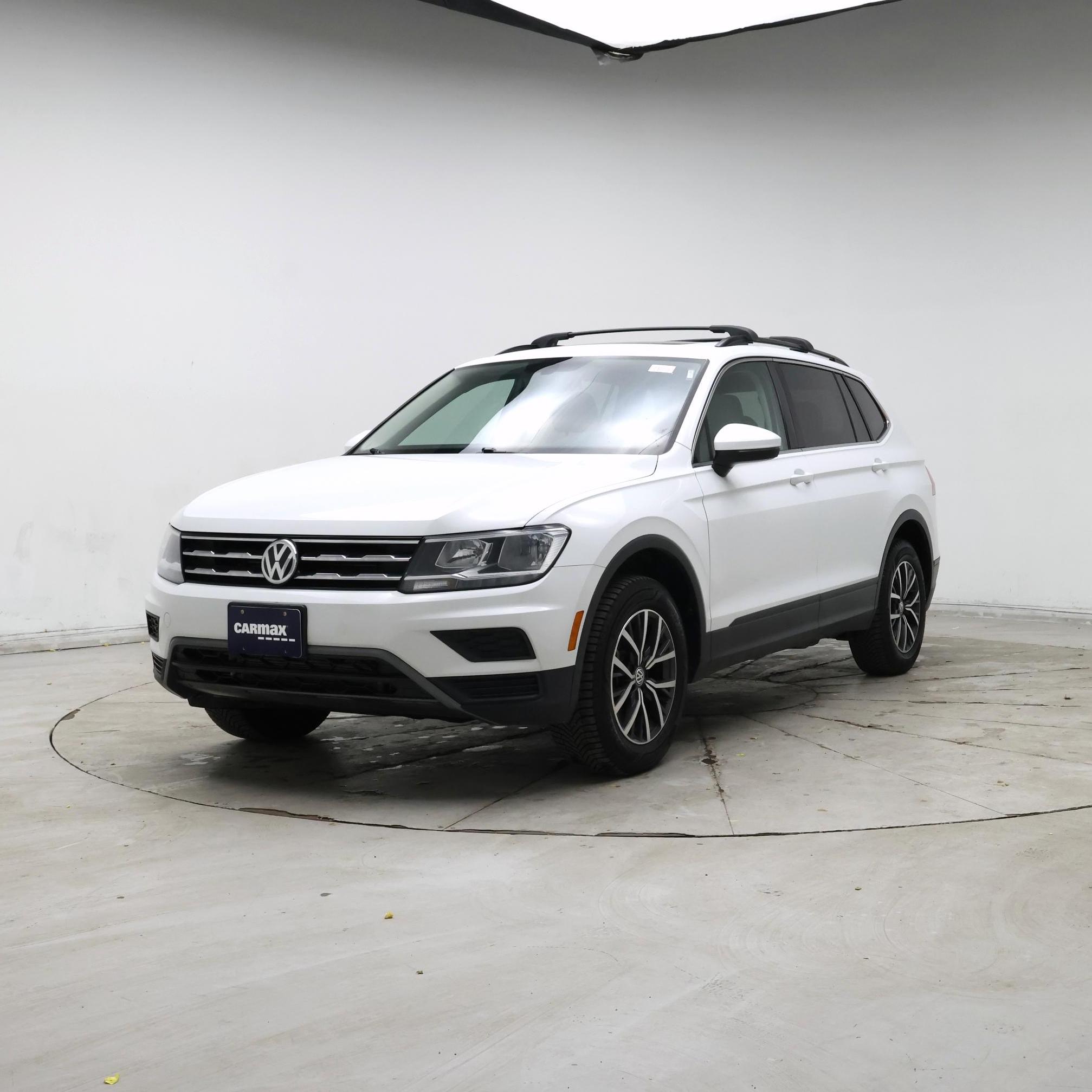 Thumbnail: 2019 Volkswagen Tiguan - 4
