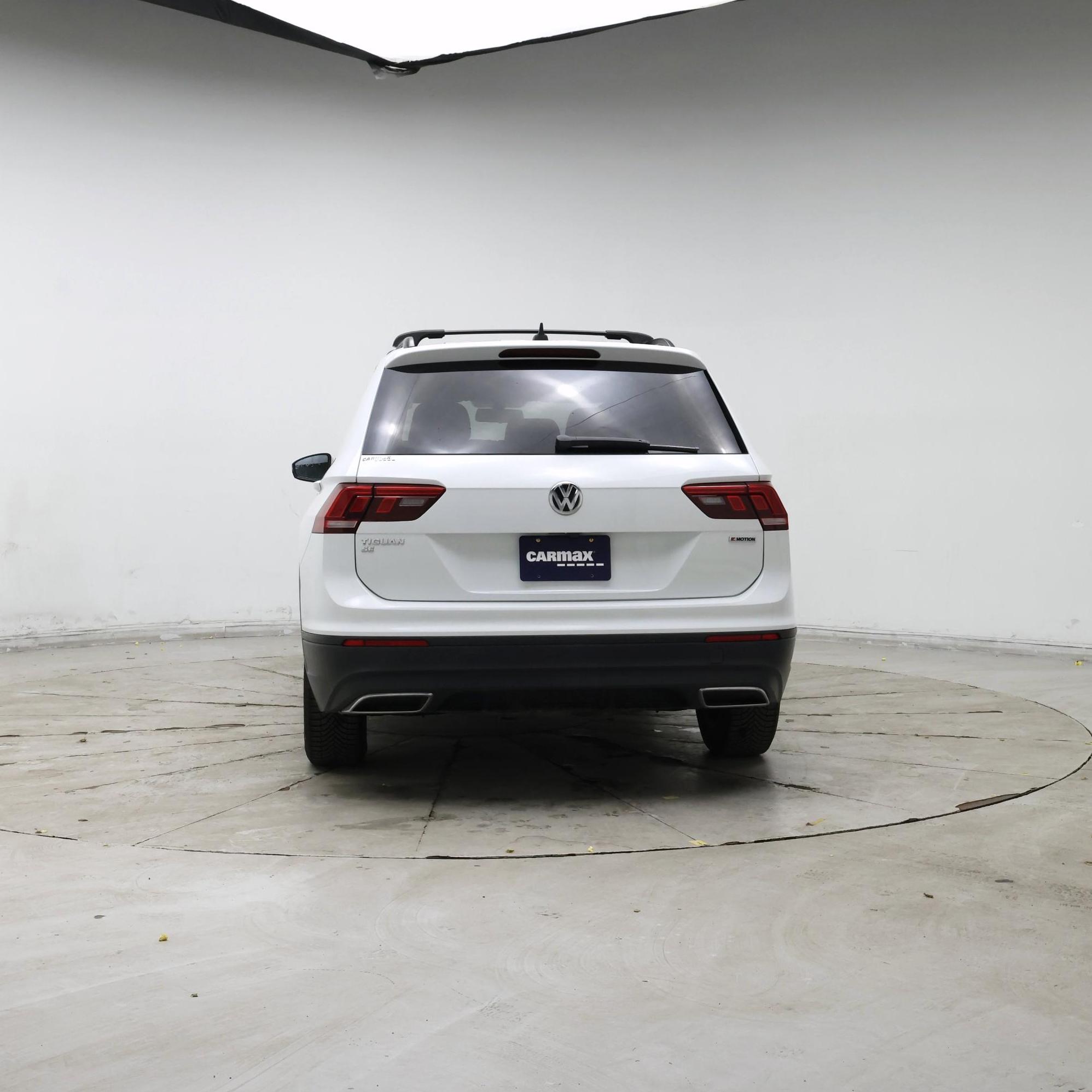 Thumbnail: 2019 Volkswagen Tiguan - 6