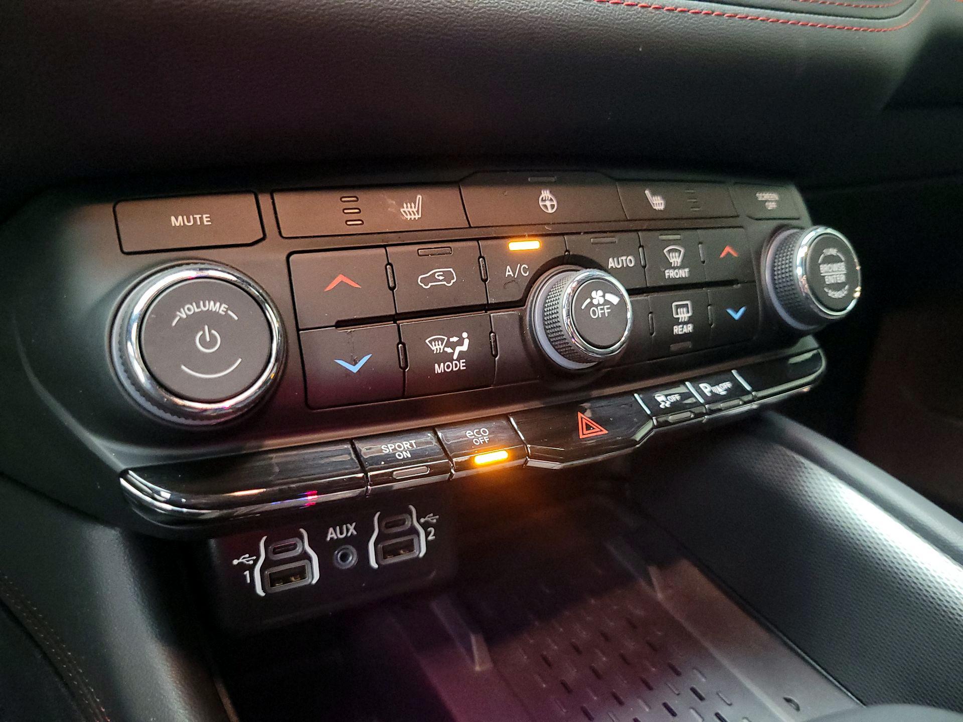 Thumbnail: 2025 Dodge Durango - 17