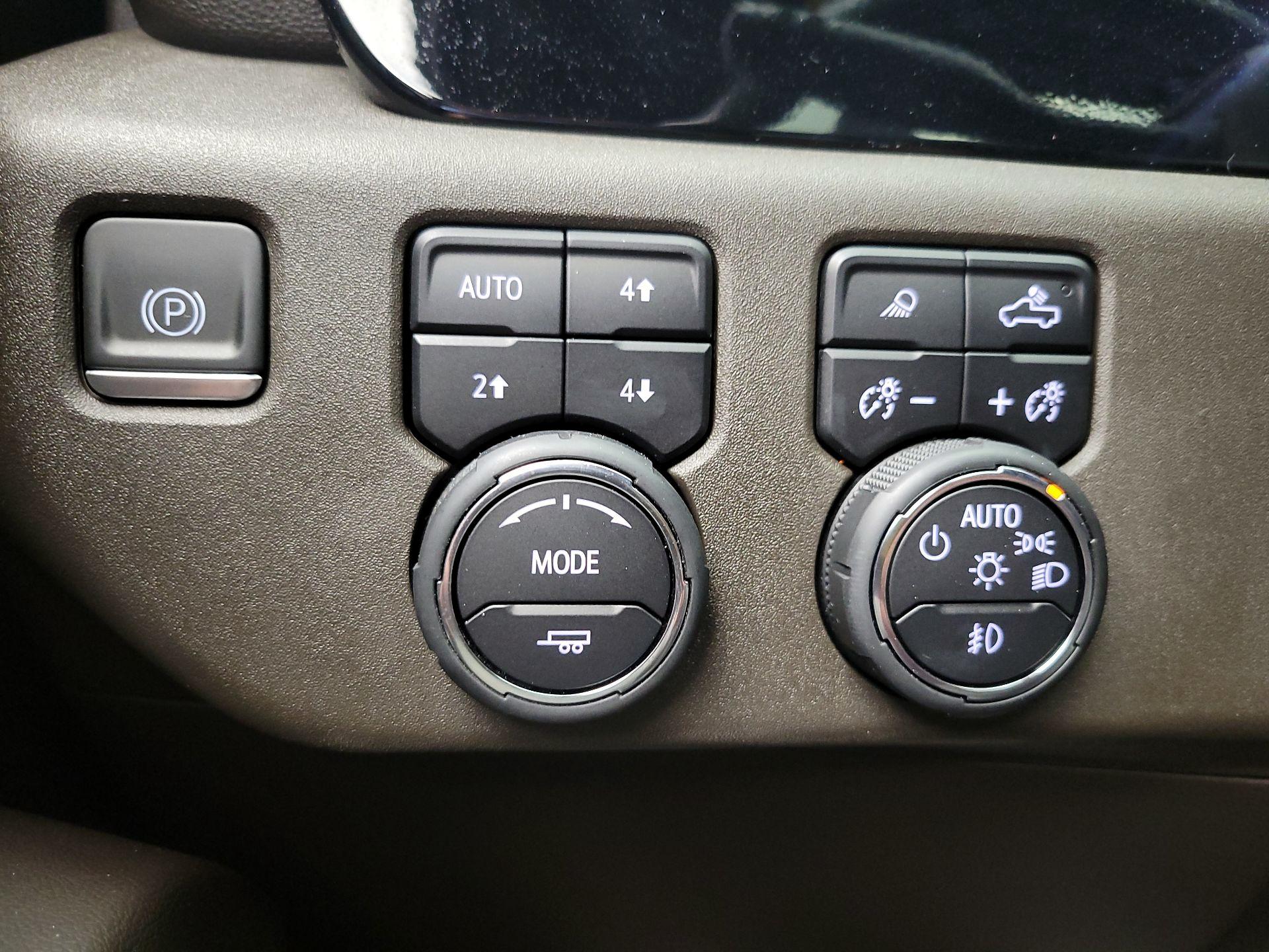 Thumbnail: 2023 Chevrolet Silverado 1500 - 13
