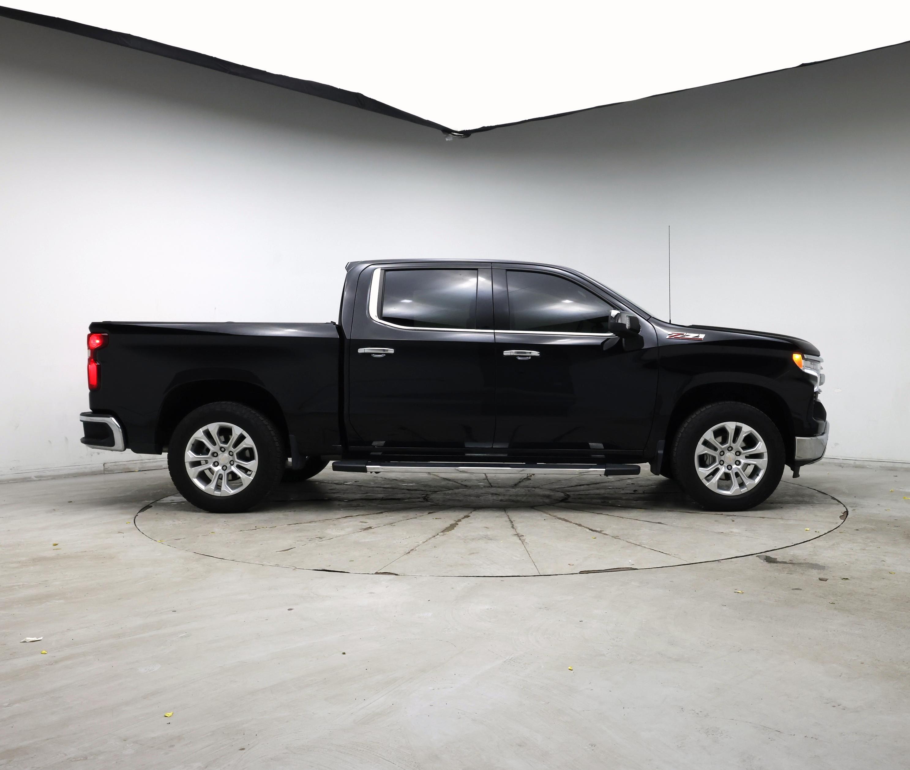 Thumbnail: 2023 Chevrolet Silverado 1500 - 7