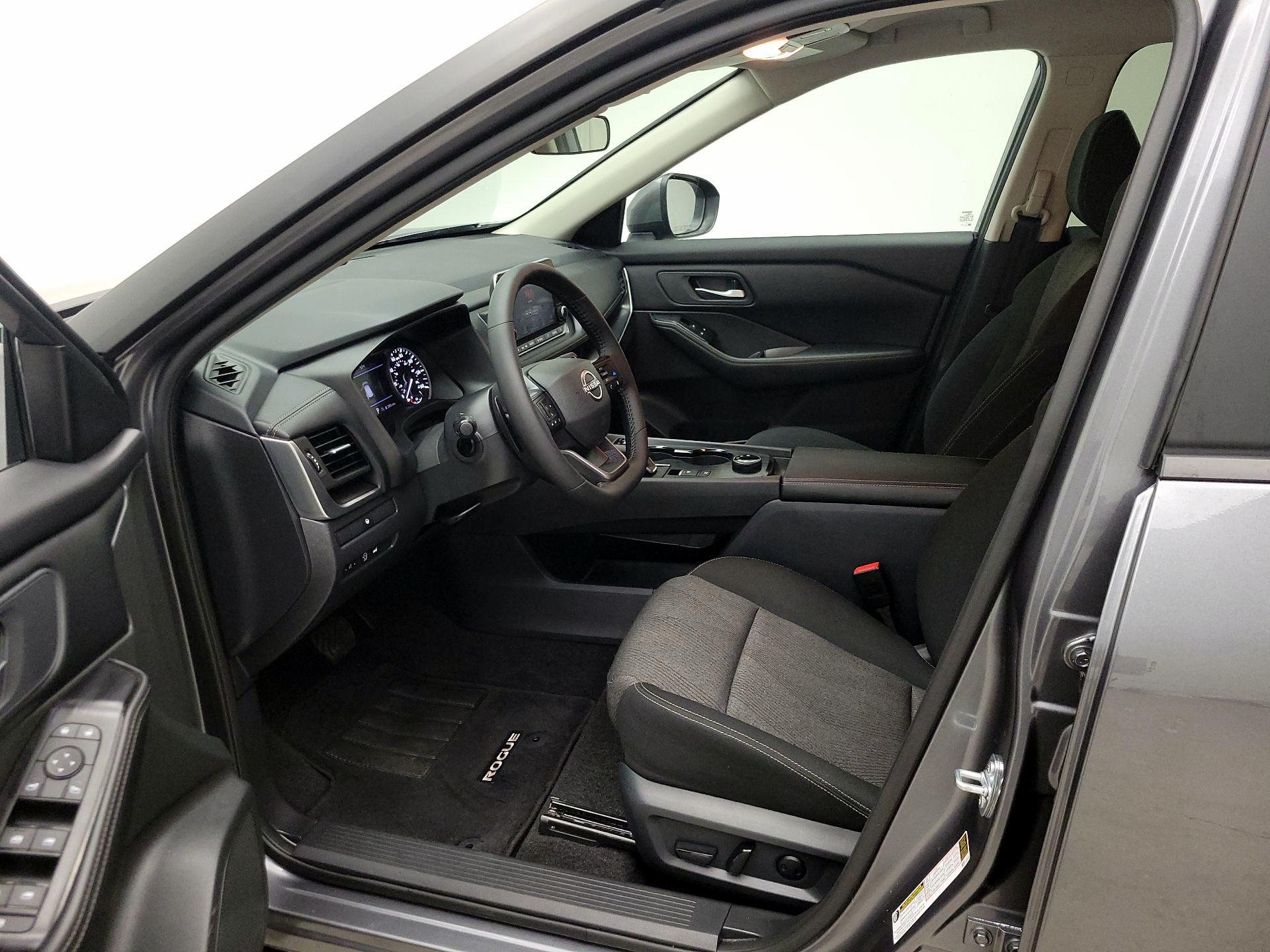 Thumbnail: 2025 Nissan Rogue - 11