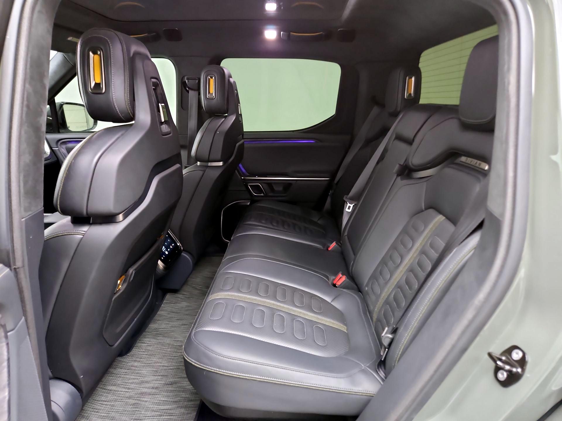 Thumbnail: 2022 Rivian R1T - 19