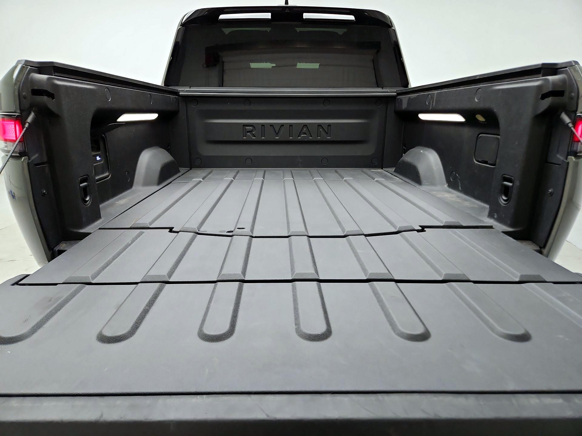 Thumbnail: 2022 Rivian R1T - 20