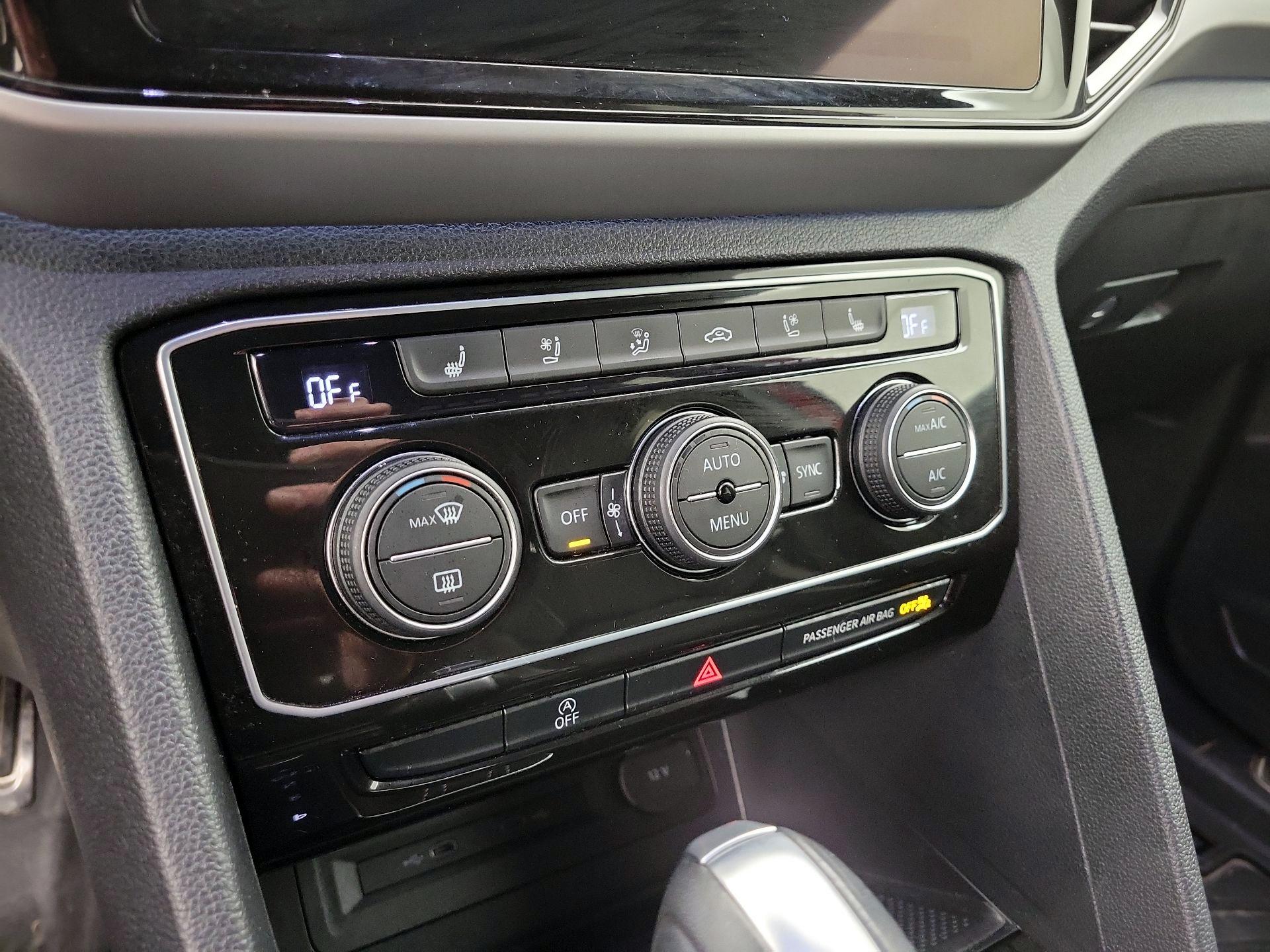 Thumbnail: 2022 Volkswagen Atlas - 17