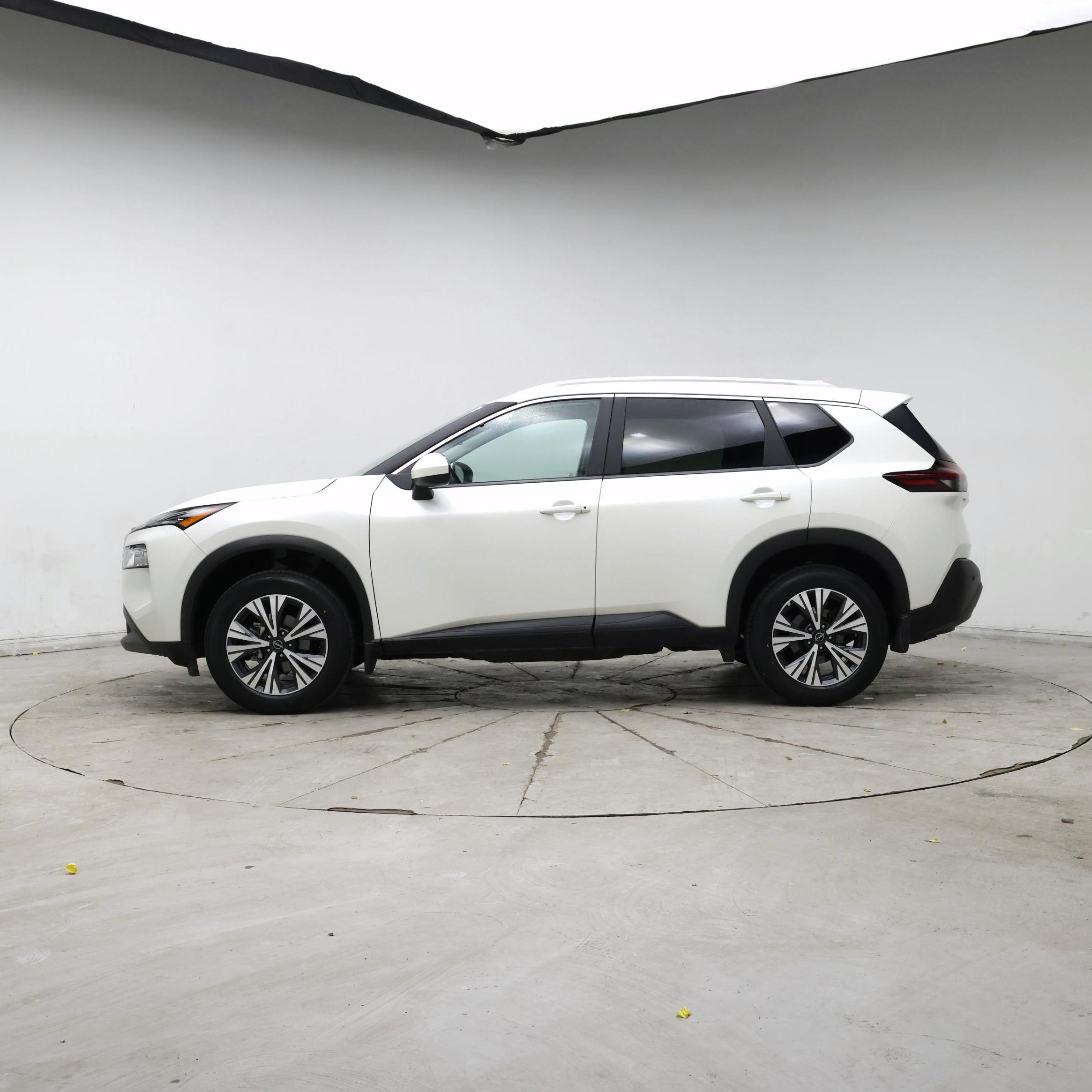 Thumbnail: 2023 Nissan Rogue - 3