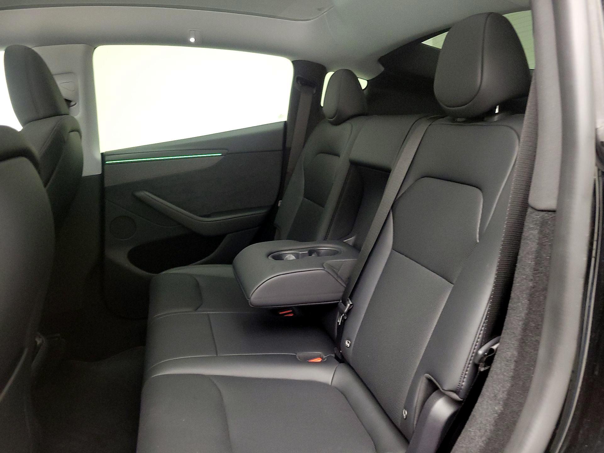 Thumbnail: 2026 Tesla Model Y - 18