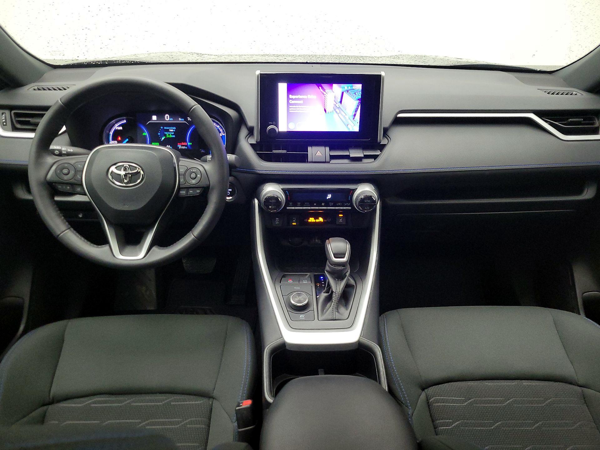 Thumbnail: 2024 Toyota RAV4 - 9