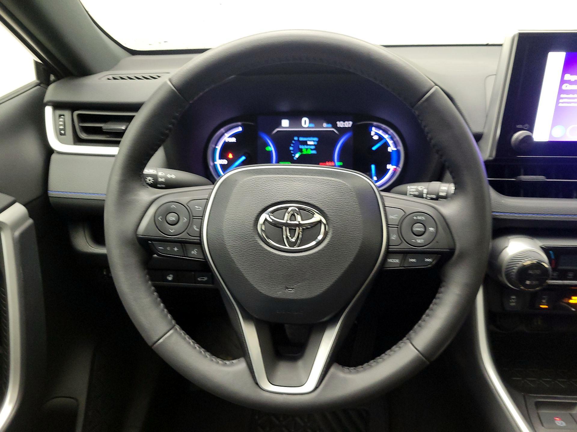 Thumbnail: 2024 Toyota RAV4 - 10